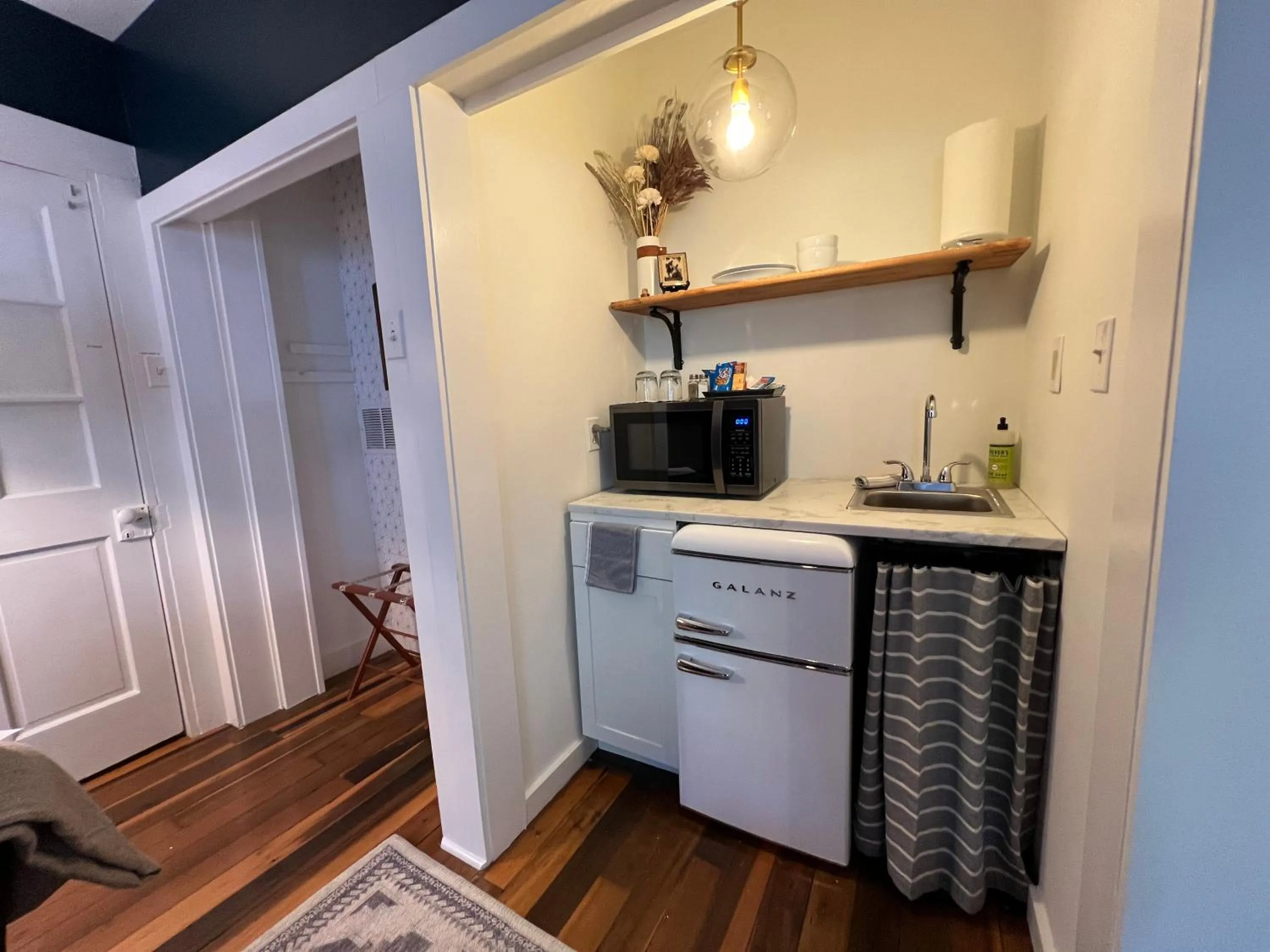 Kitchen or kitchenette in Rose Hill Inn