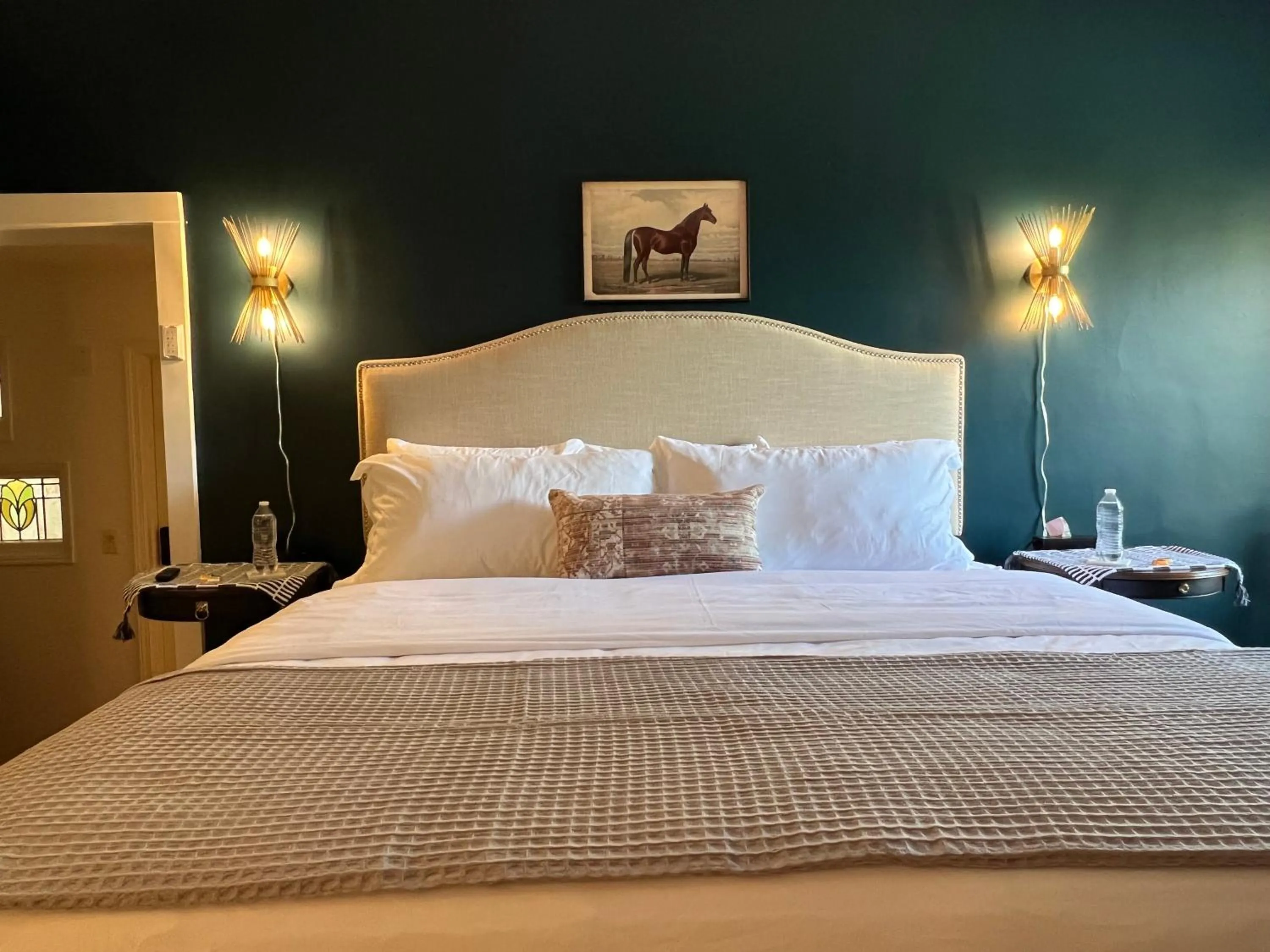 Bedroom, Bed in Rose Hill Inn