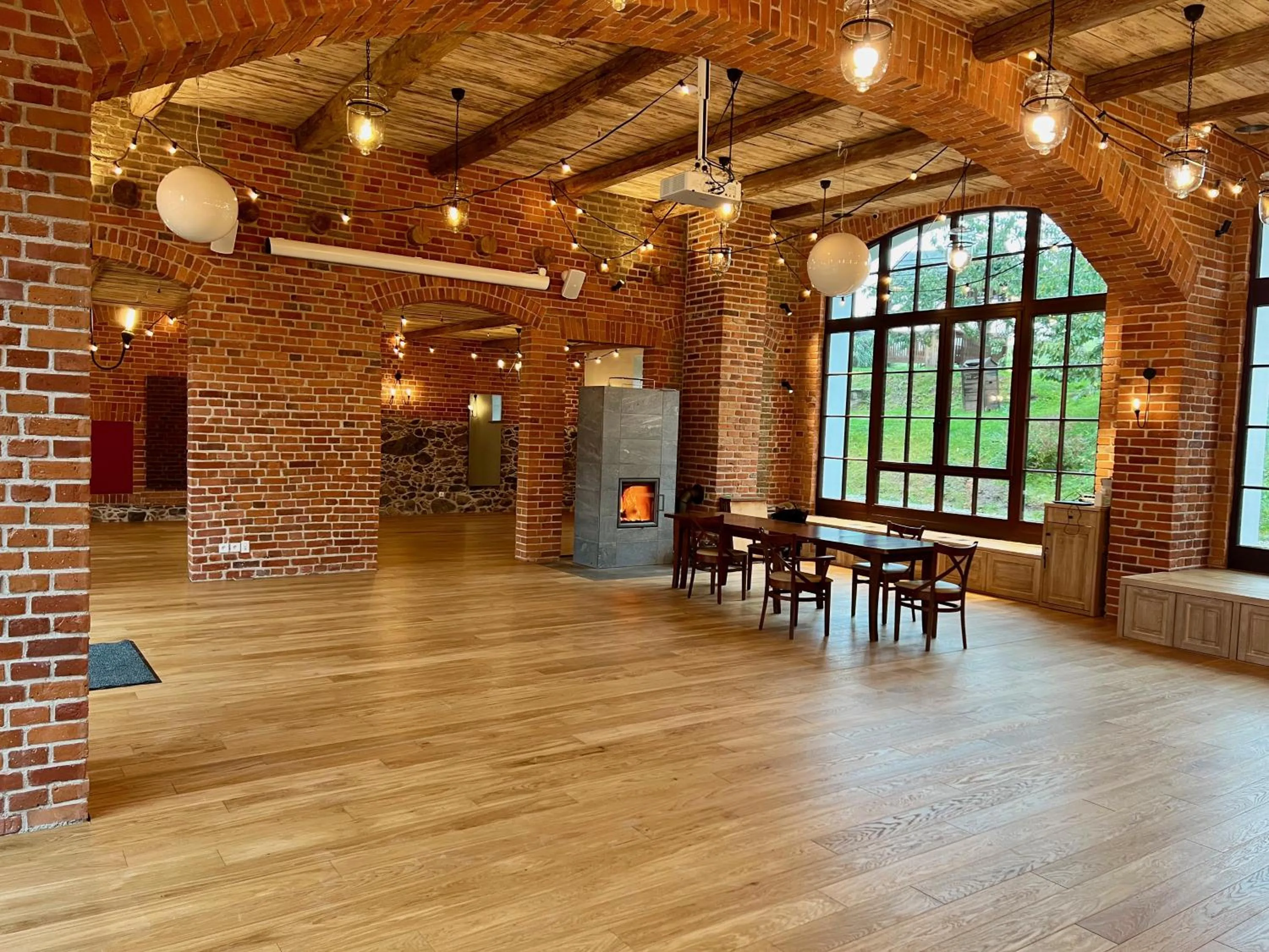 Restaurant/places to eat in Villa Greta