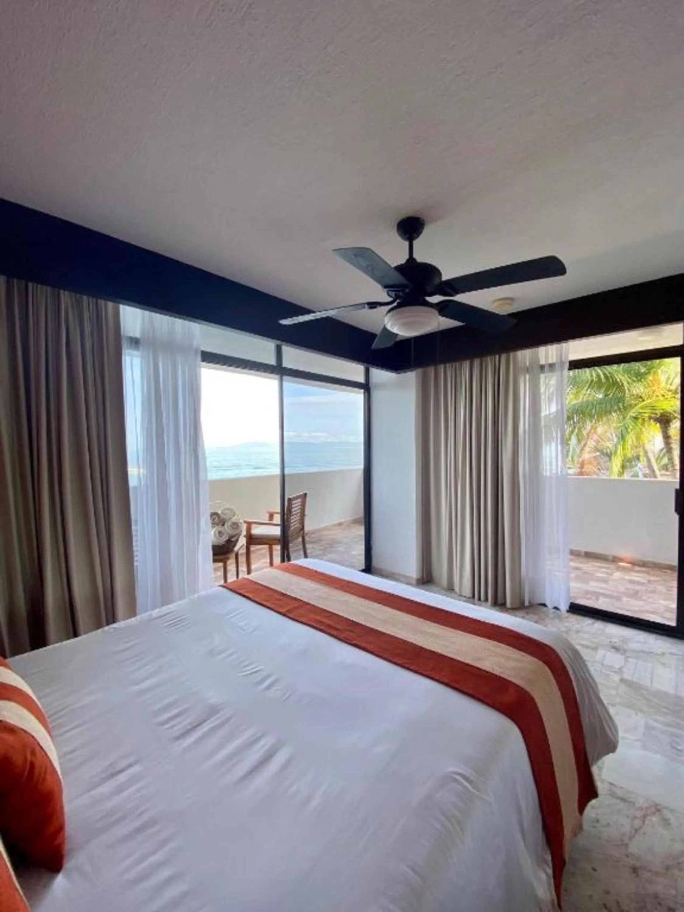 Bed in Costa Sur Resort by VRHost
