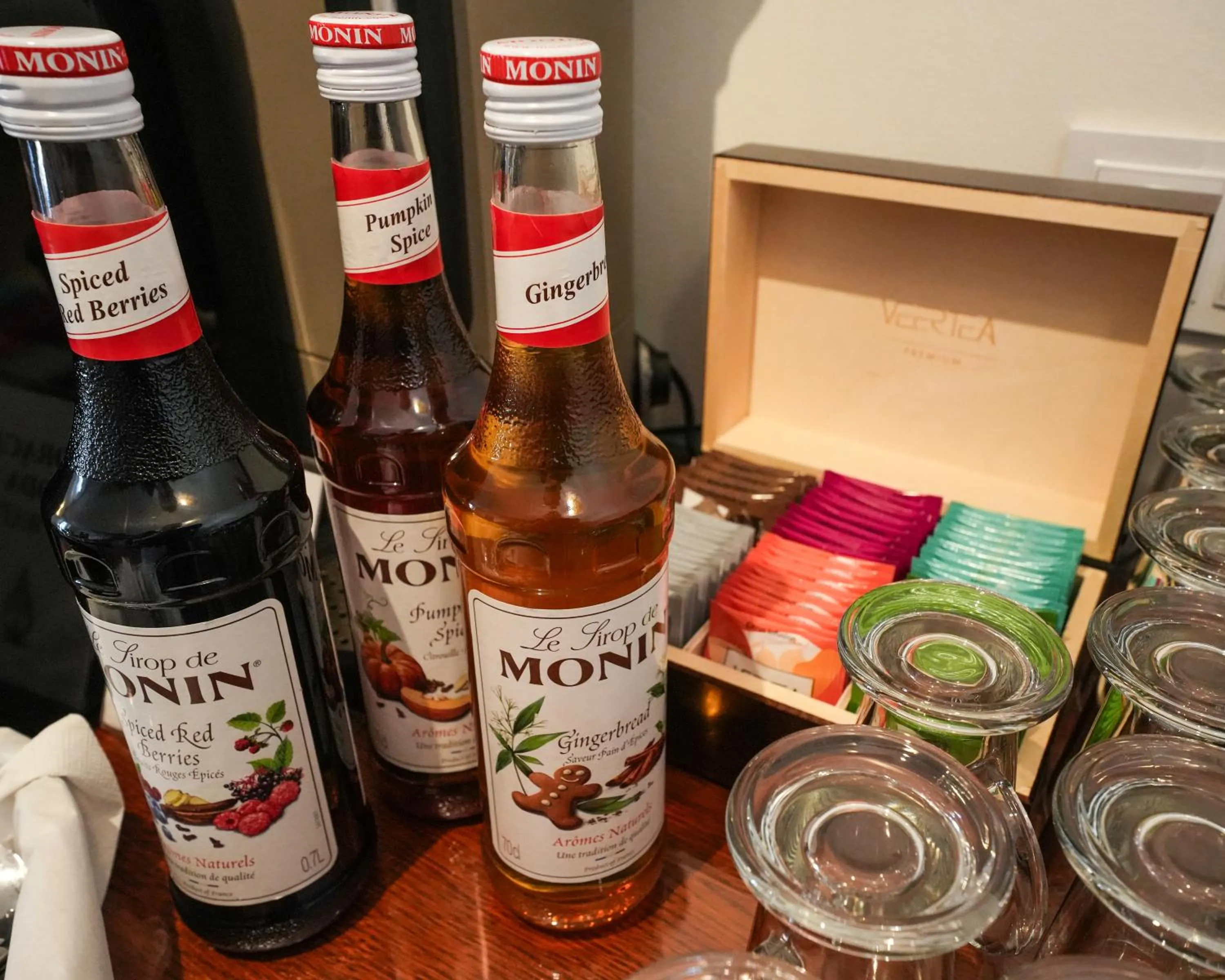 Food and drinks in Villa Admiral