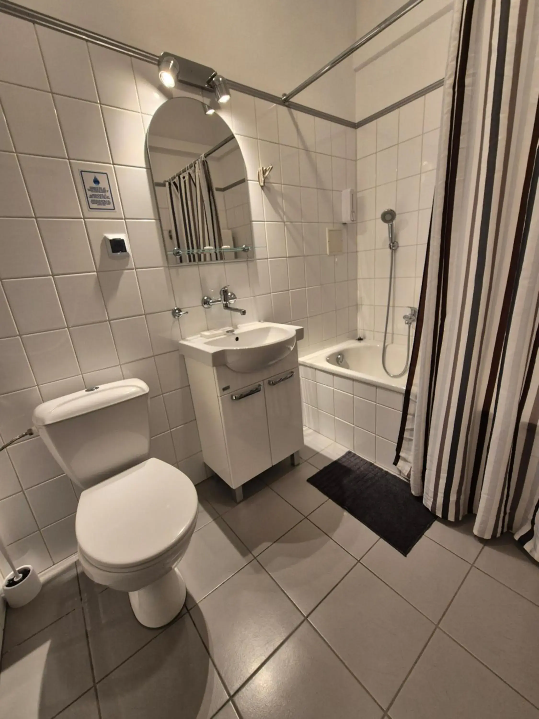 Double Room in Hotel Mikołaj Double Room in Hotel Mikołaj