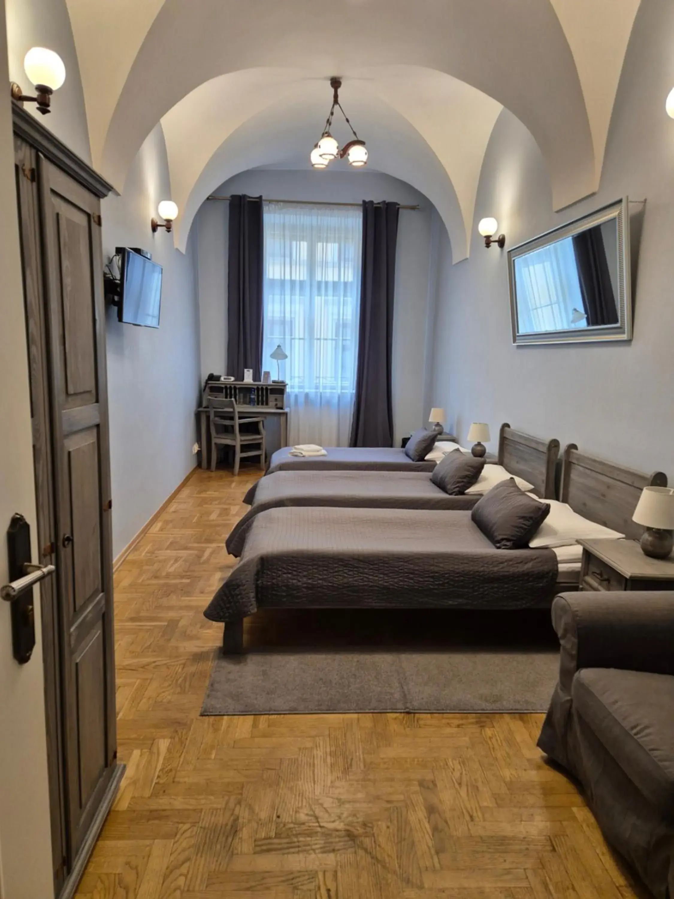 Triple Room in Hotel Mikołaj Triple Room in Hotel Mikołaj