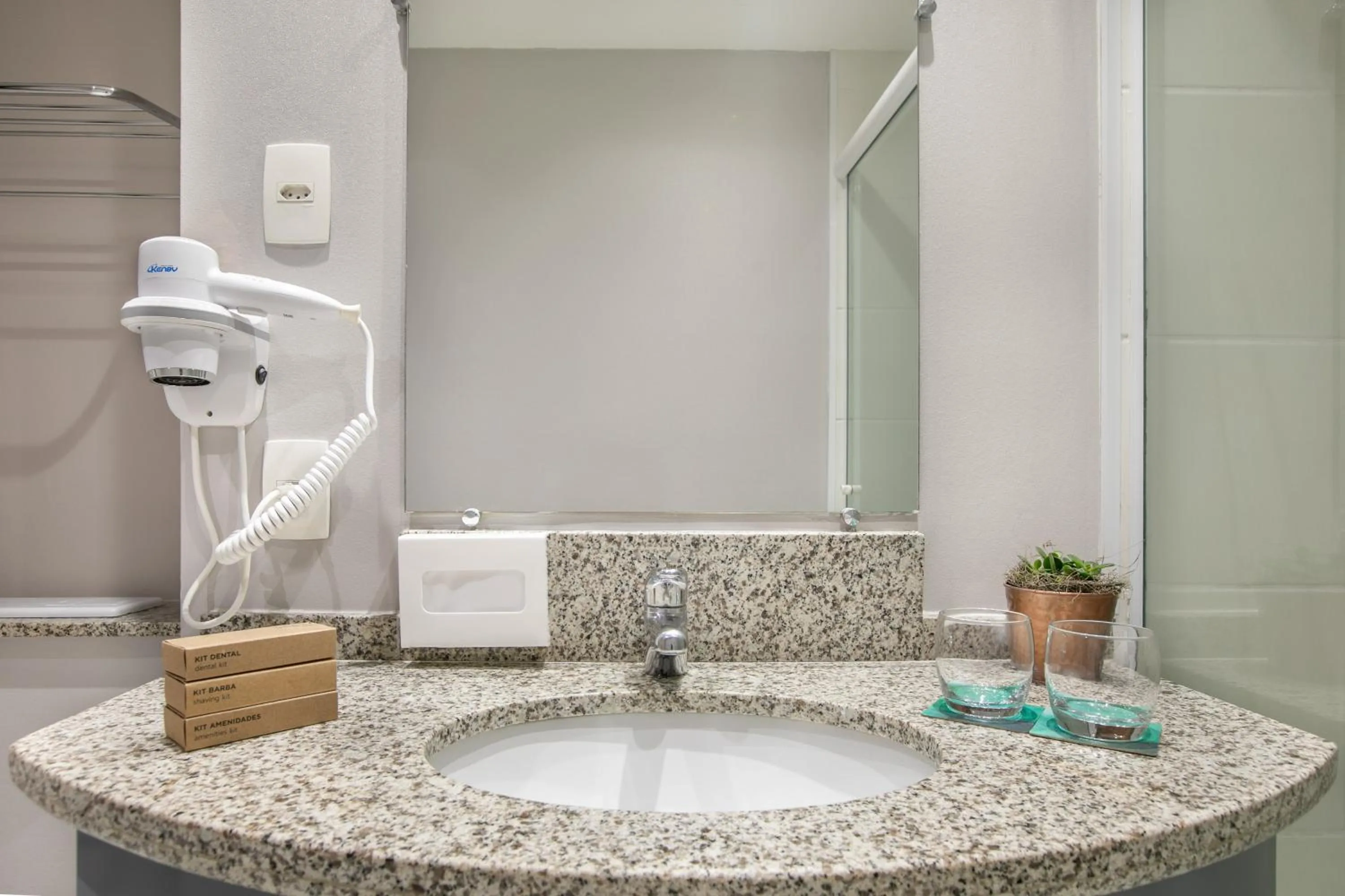 Bathroom in Meliá Paulista