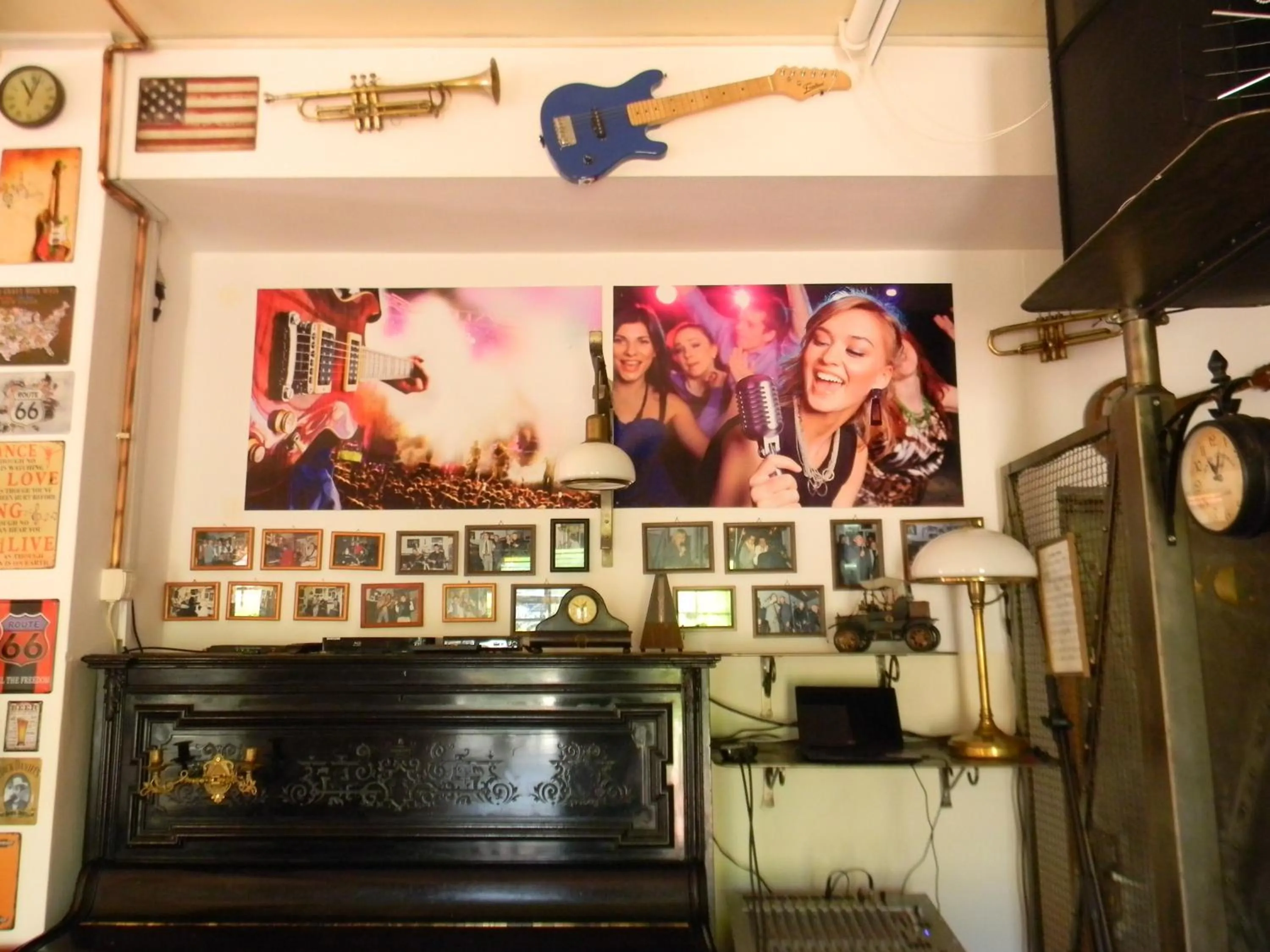 Restaurant/places to eat in Prohibicja Peter's Pub