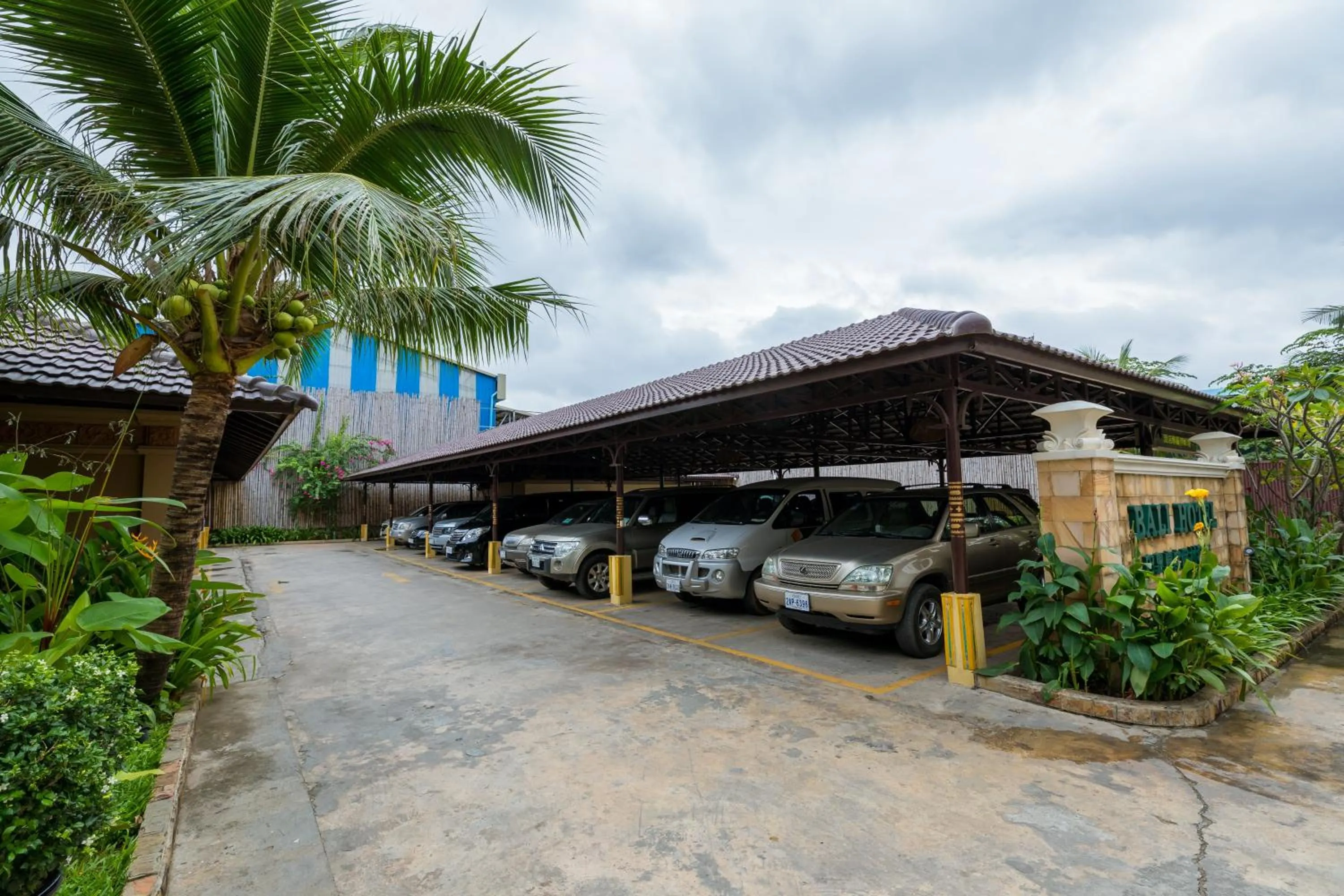 Parking in Bali Hotel