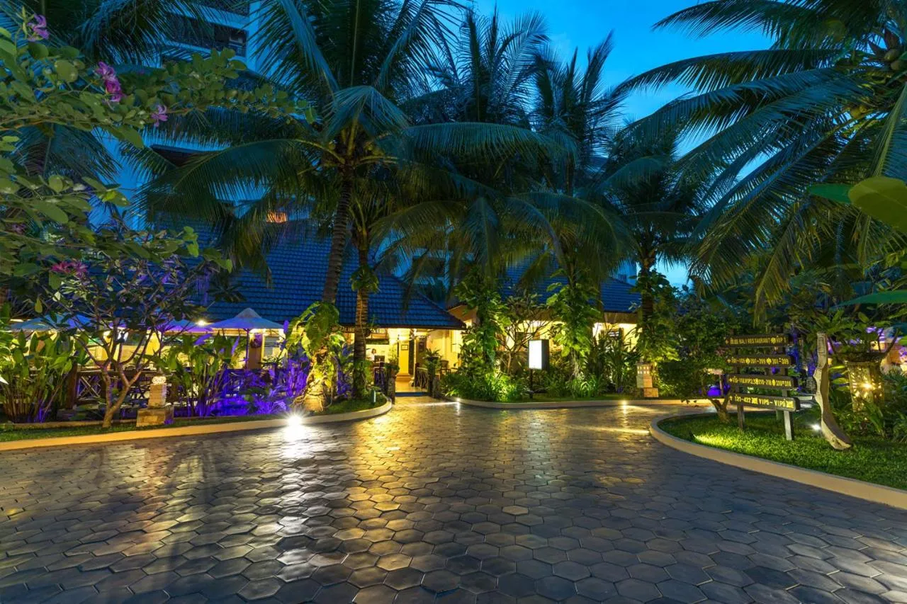 Garden view in Bali Hotel