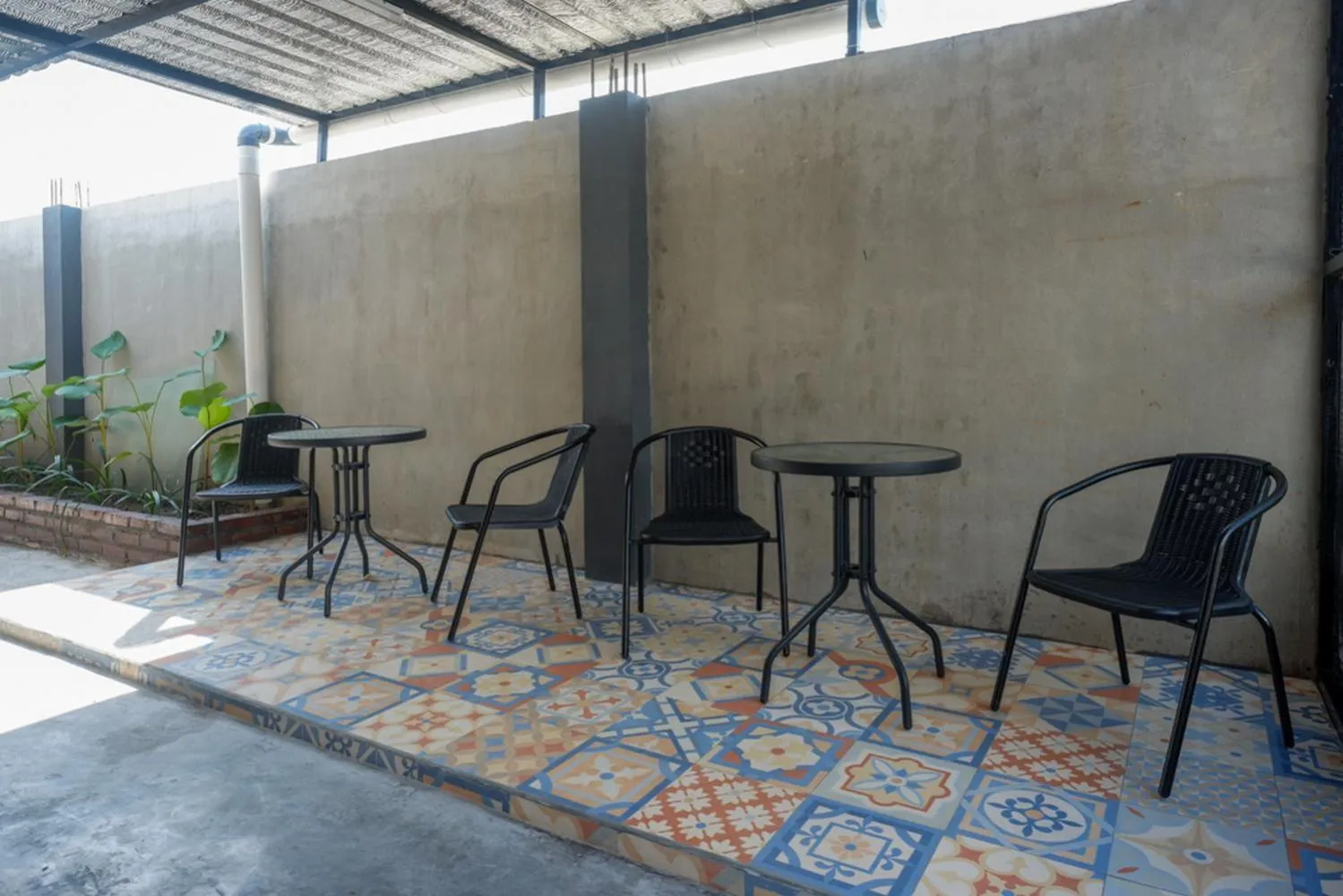 Seating area in RedDoorz @ Klaten City