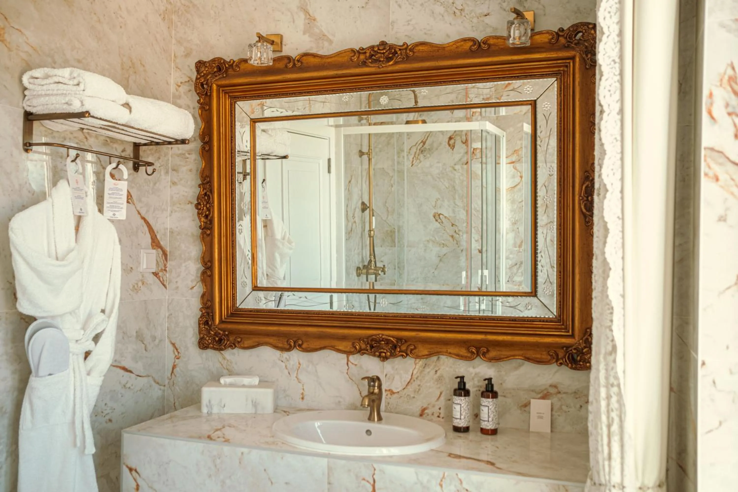 Solar Alvura Boutique Hotel