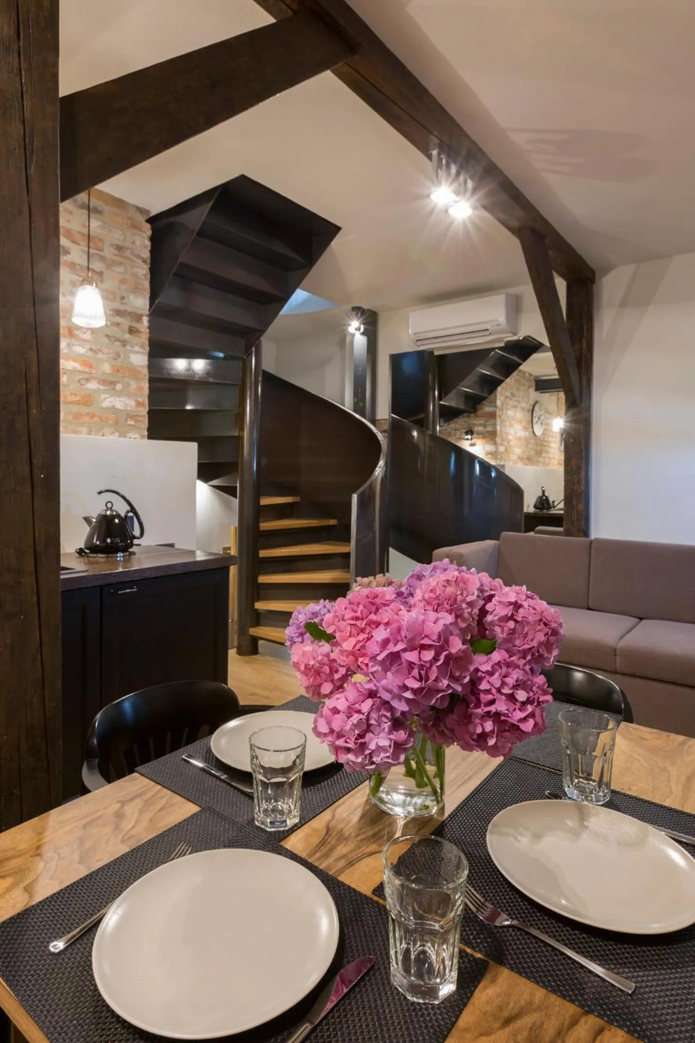 Living room in Antique Apartments Plac Szczepański