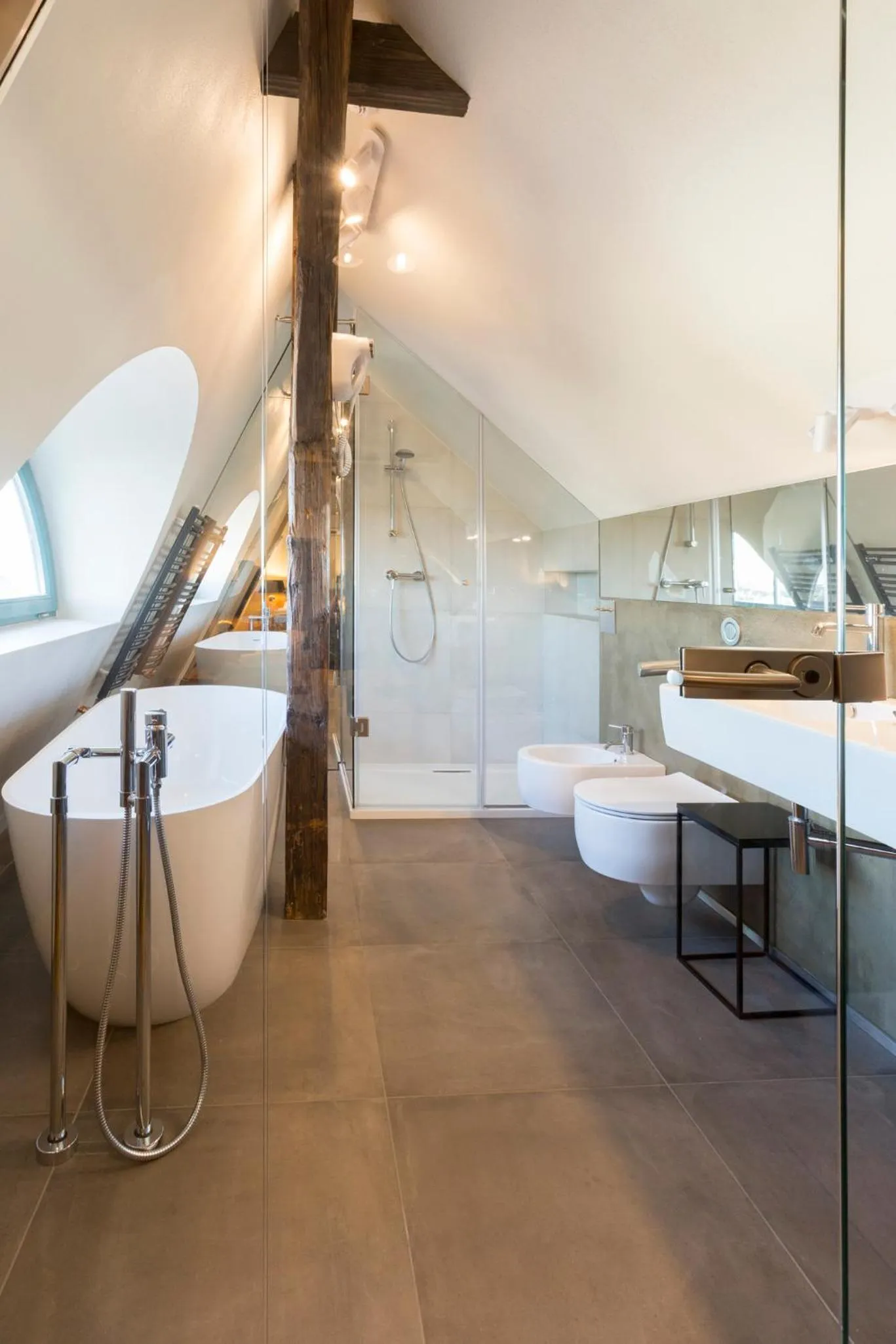 Bathroom in Antique Apartments Plac Szczepański