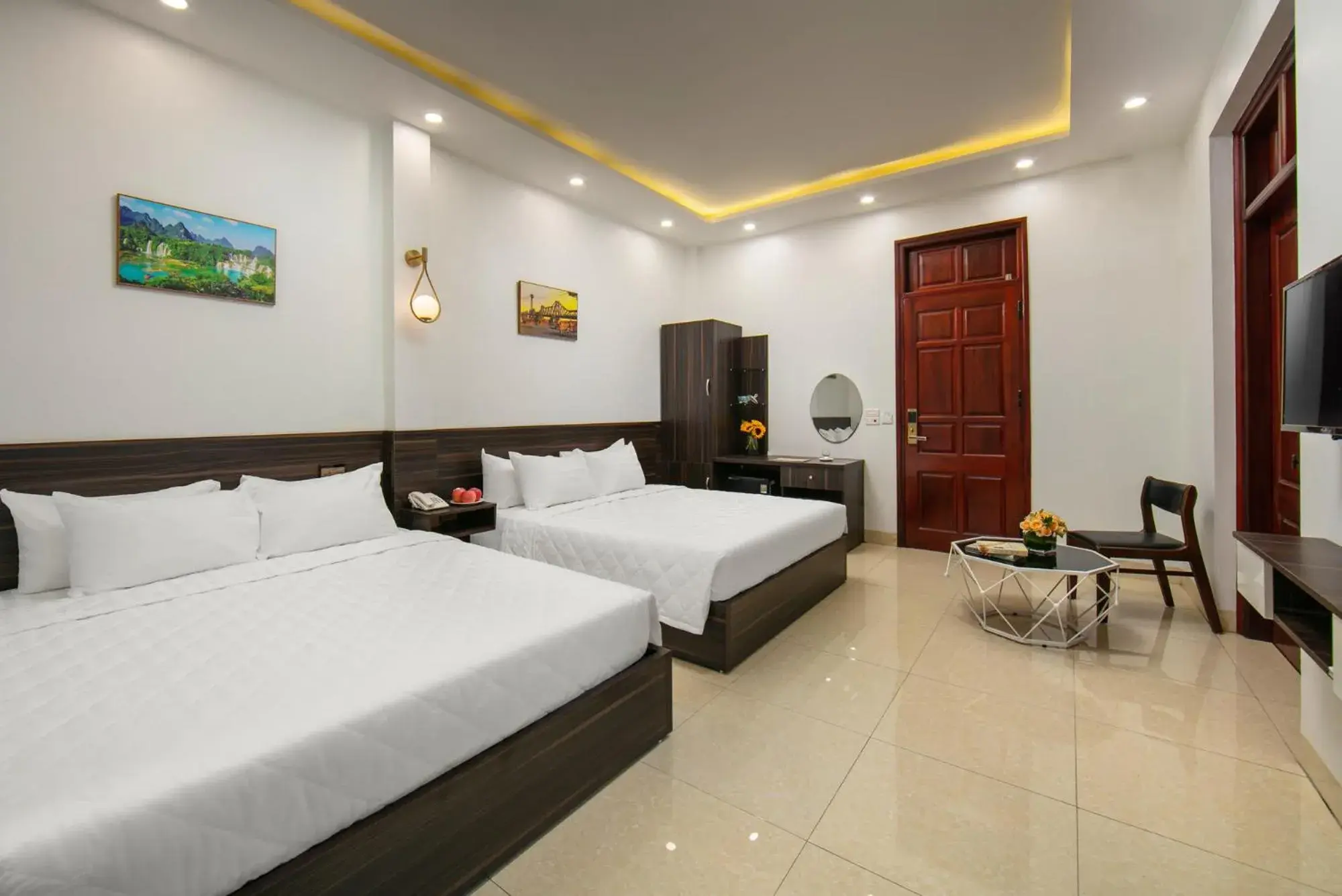 Deluxe Quadruple Room - single occupancy in Hanoi Airport Suites Hostel & Travel Deluxe Quadruple Room - single occupancy in Hanoi Airport Suites Hostel & Travel