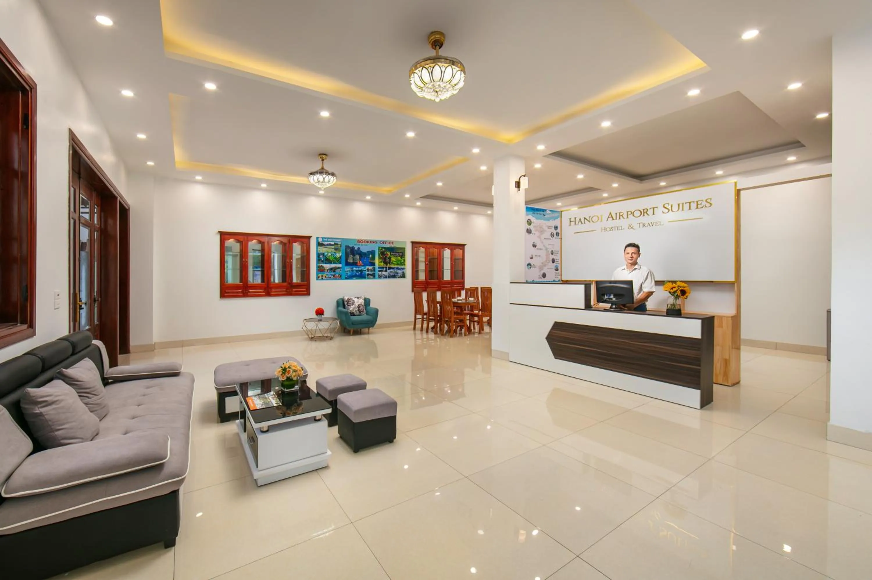 Communal lounge/ TV room in Hanoi Airport Suites Hostel & Travel