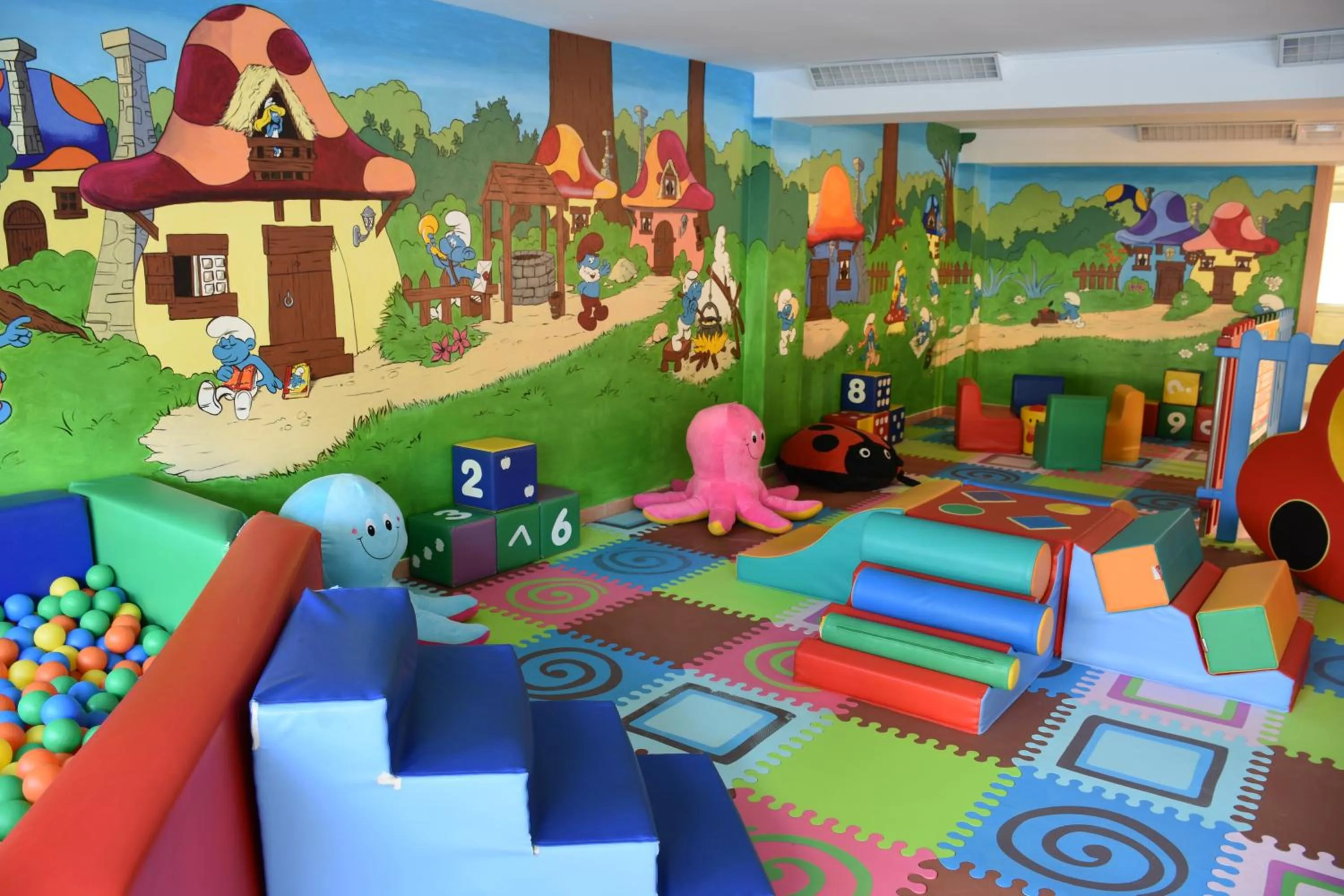 Children play ground in Hotel Jumbo