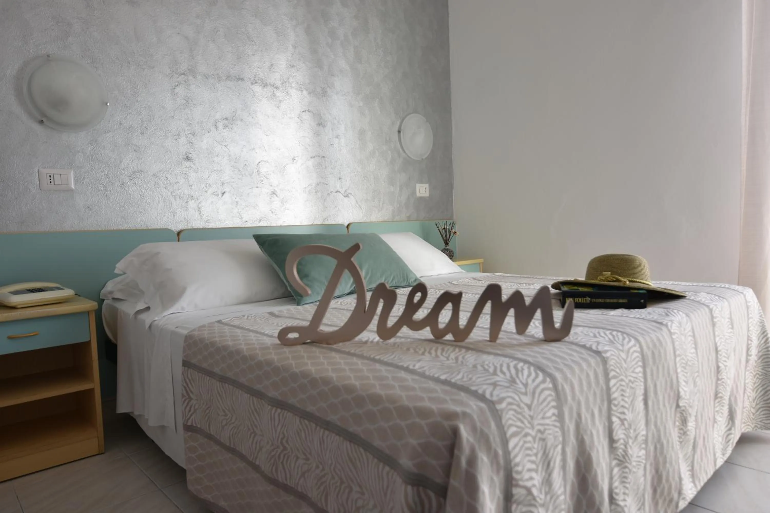 Bedroom in Hotel Jumbo