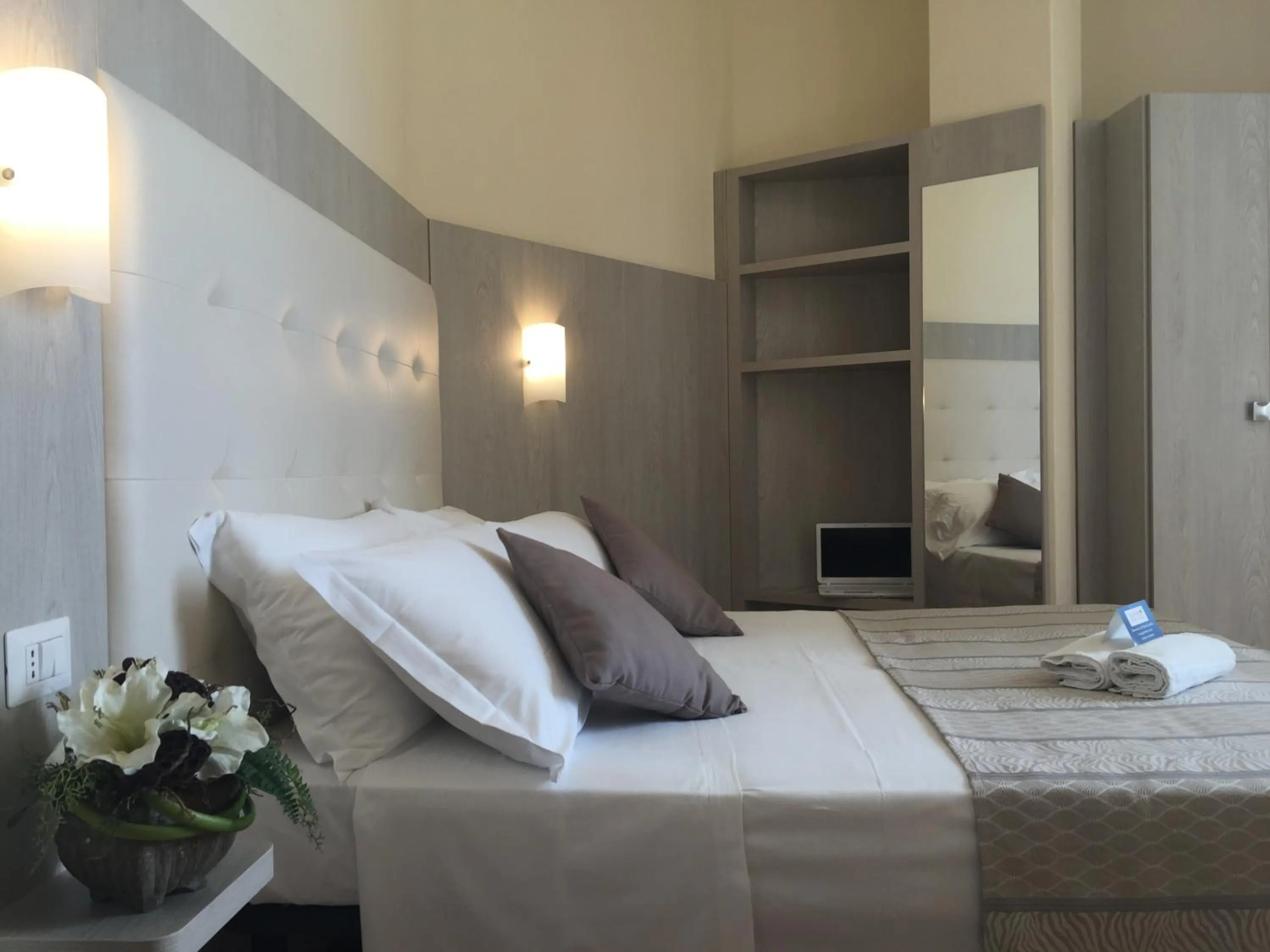 Bedroom in Hotel Jumbo