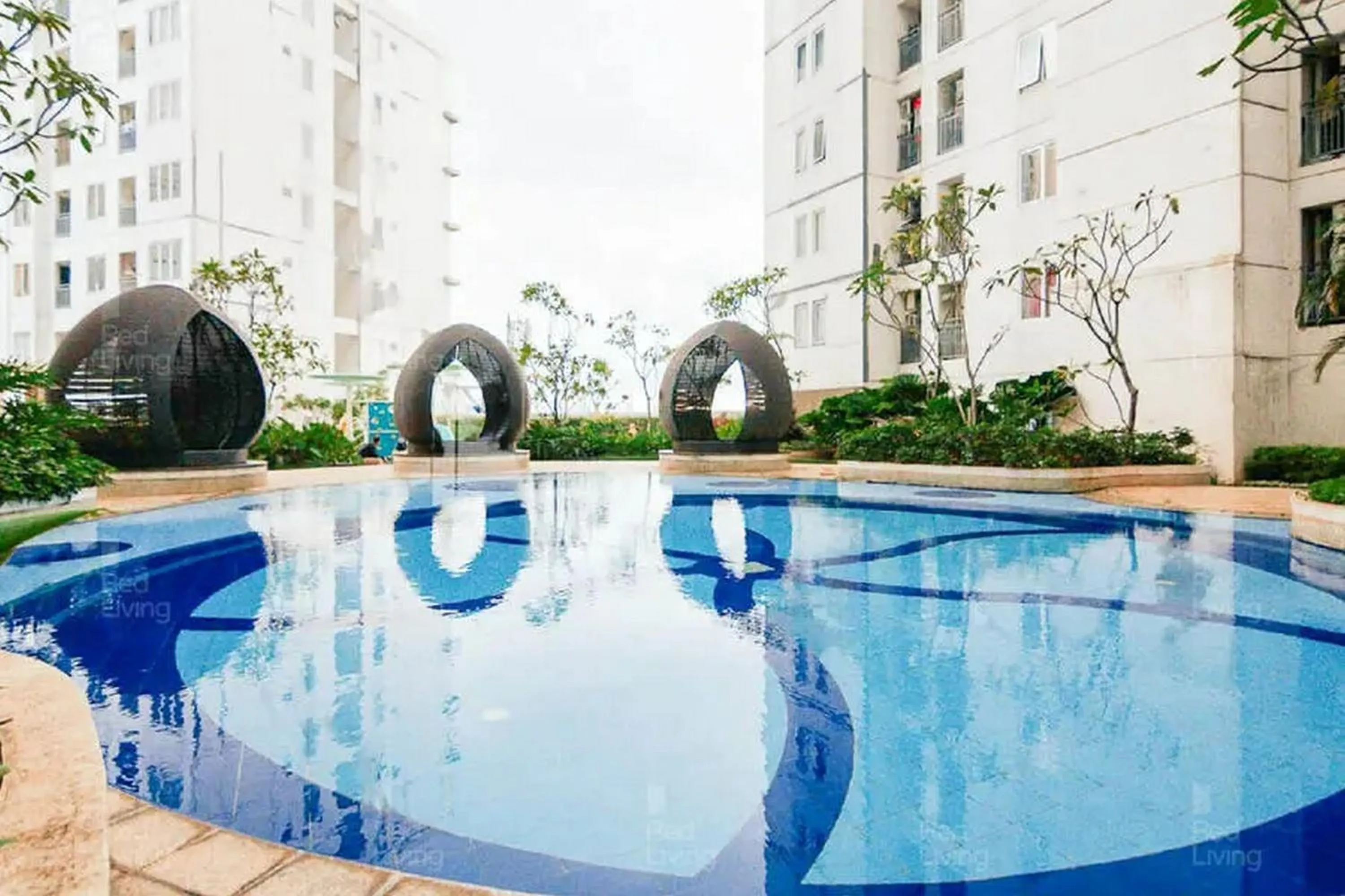 Property building in RedLiving Apartemen Bassura City - Byrin Property Tower Heliconia