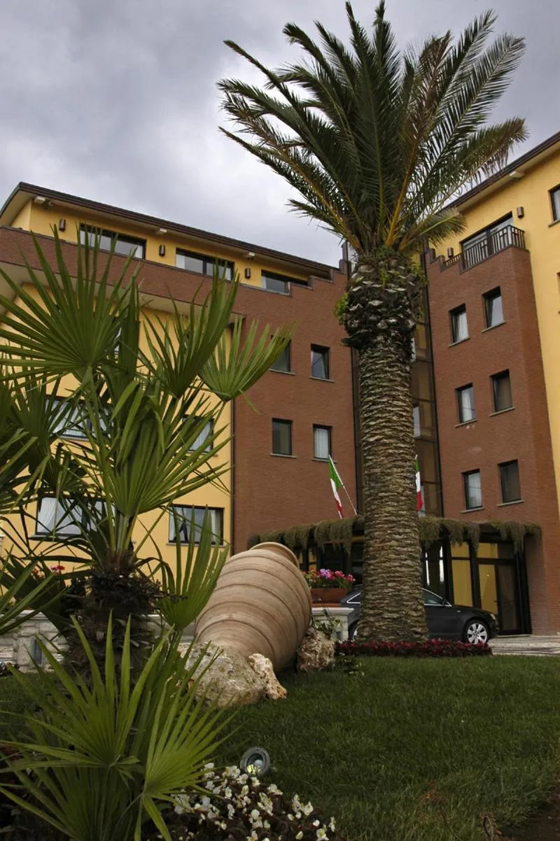 Property building in Hotel Lemi