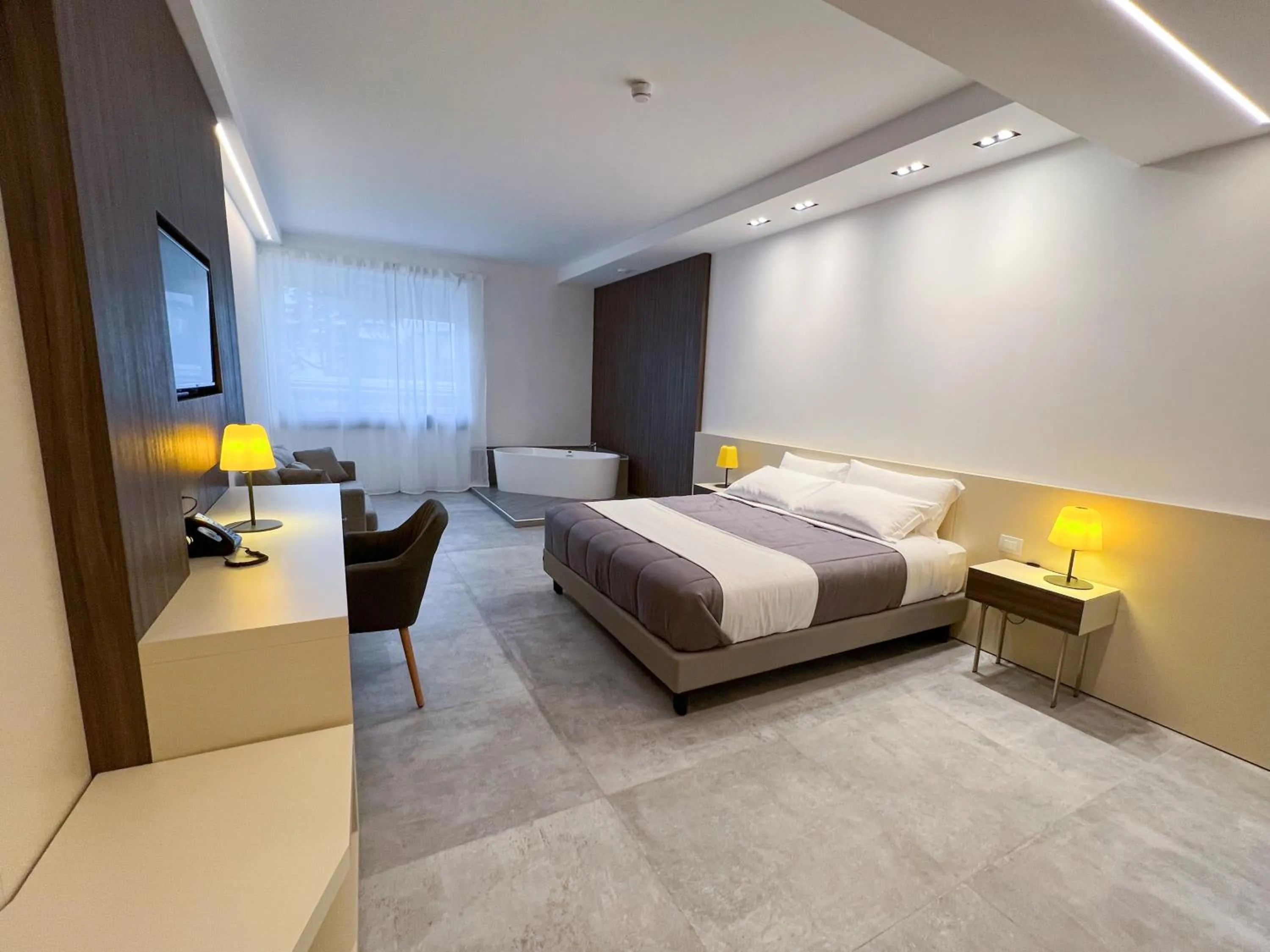 Bath, Bed in Korè Hotel