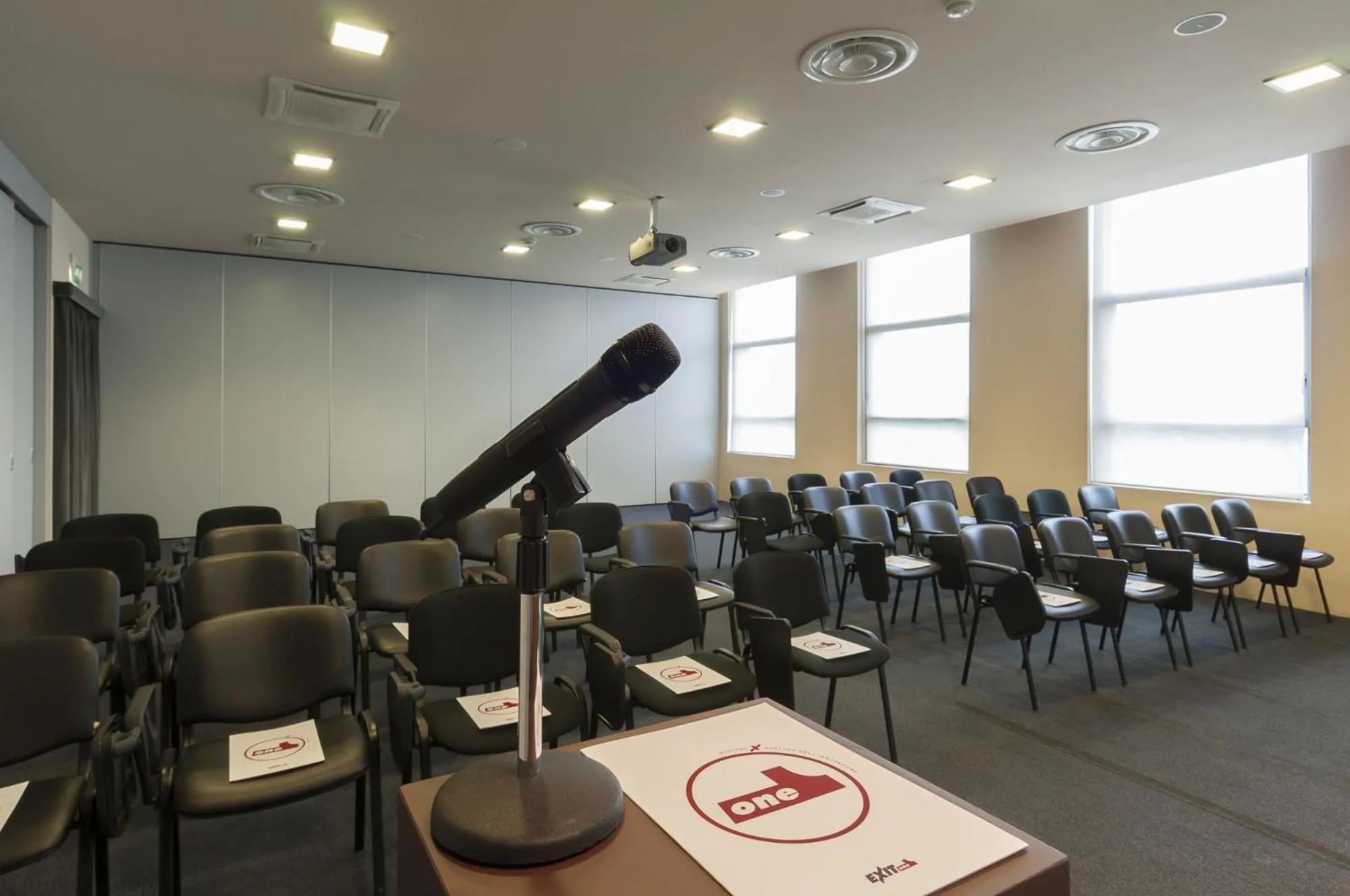 Day in Hotel Barrage