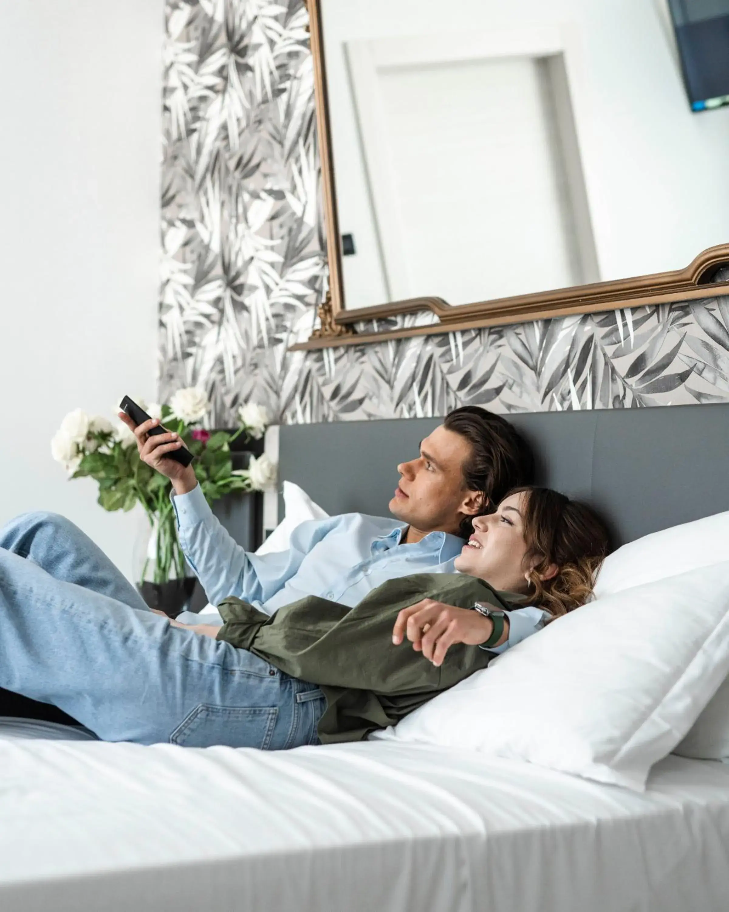 Superior Double or Twin Room with Kitchen Use in Hotel Benaco Garda ***S Superior Double or Twin Room with Kitchen Use in Hotel Benaco Garda ***S