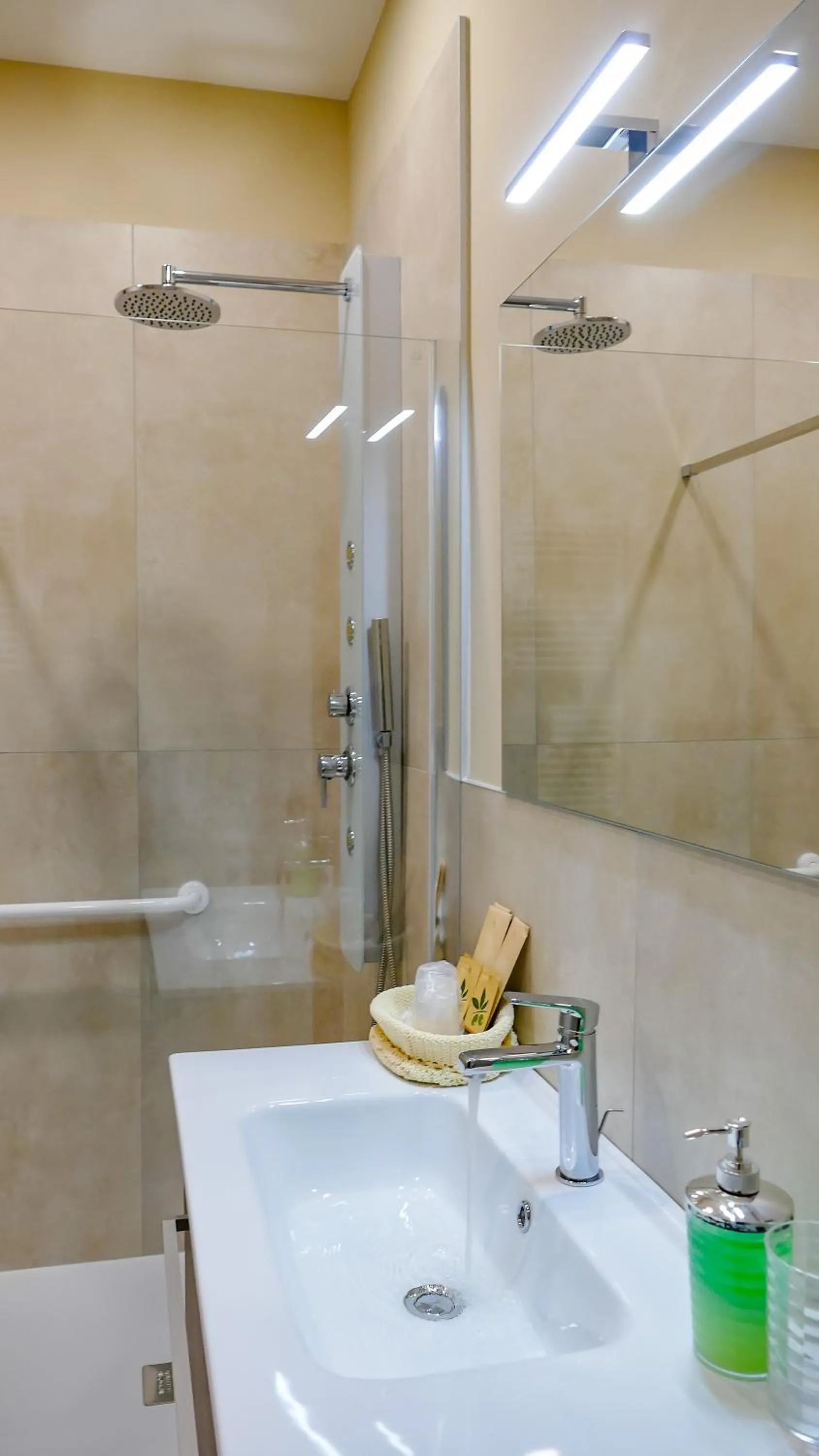 Hotel Benaco Garda ***S