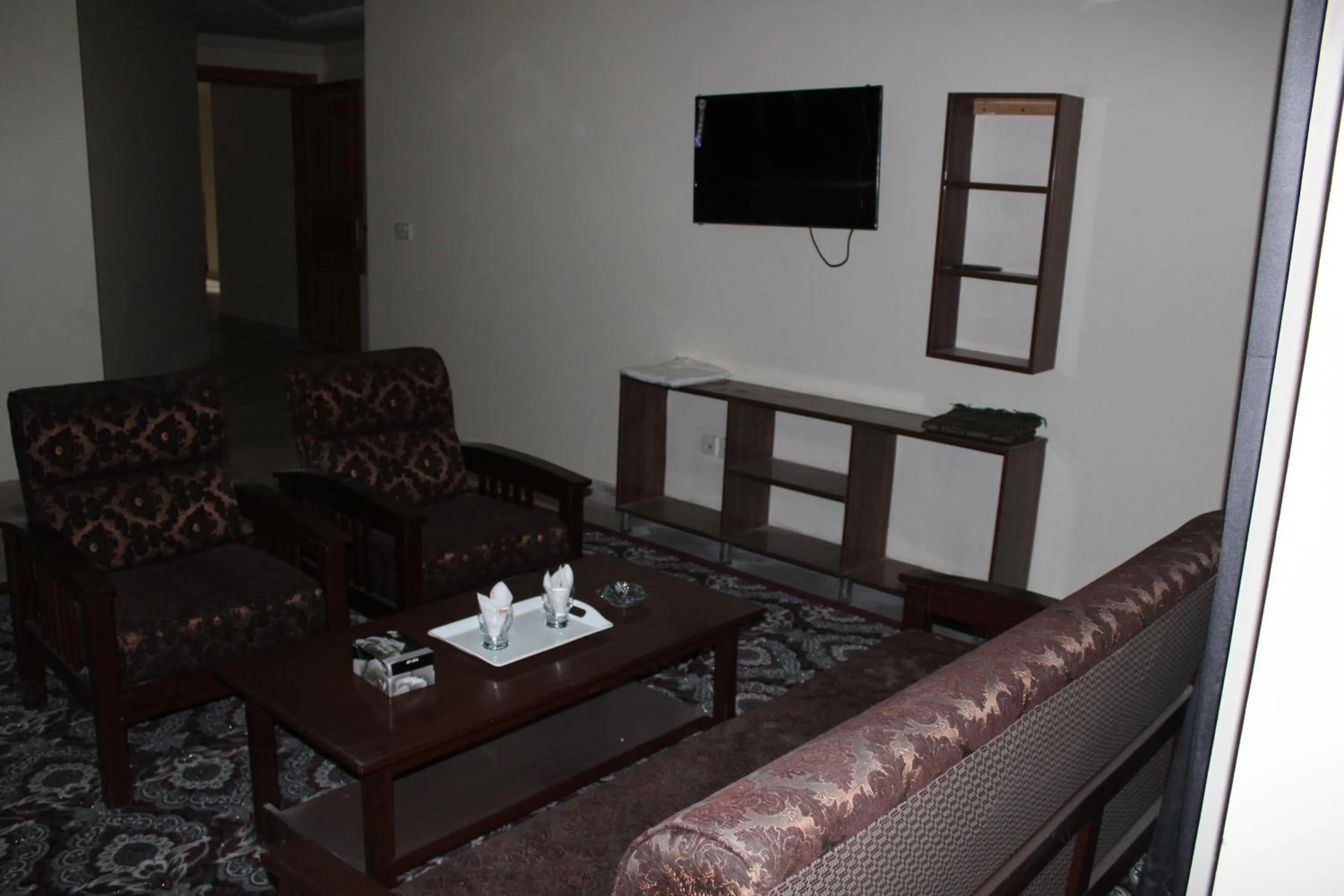 Communal lounge/ TV room in Hotel Le Meridien