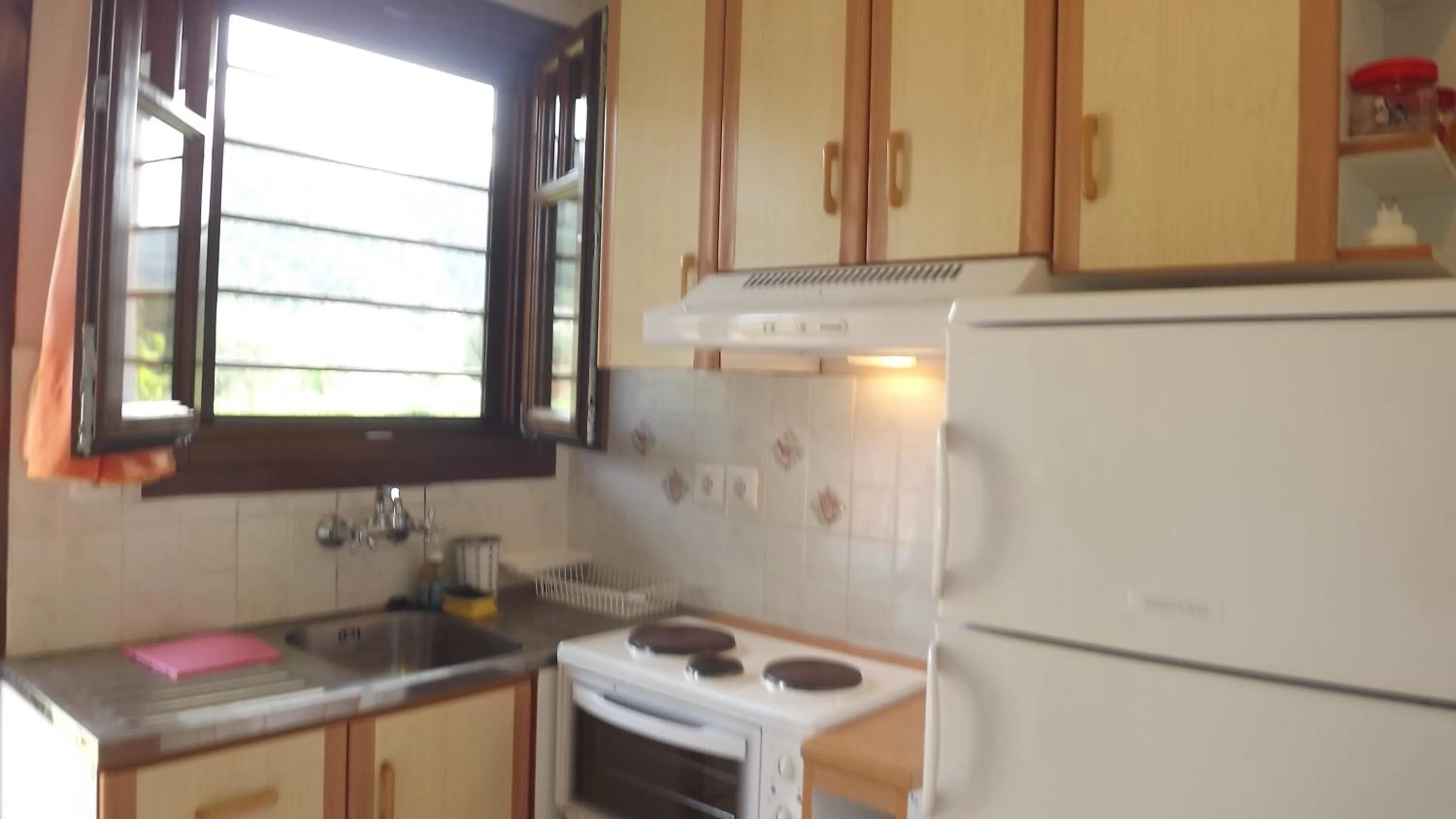 Pefka Studios & Apartments