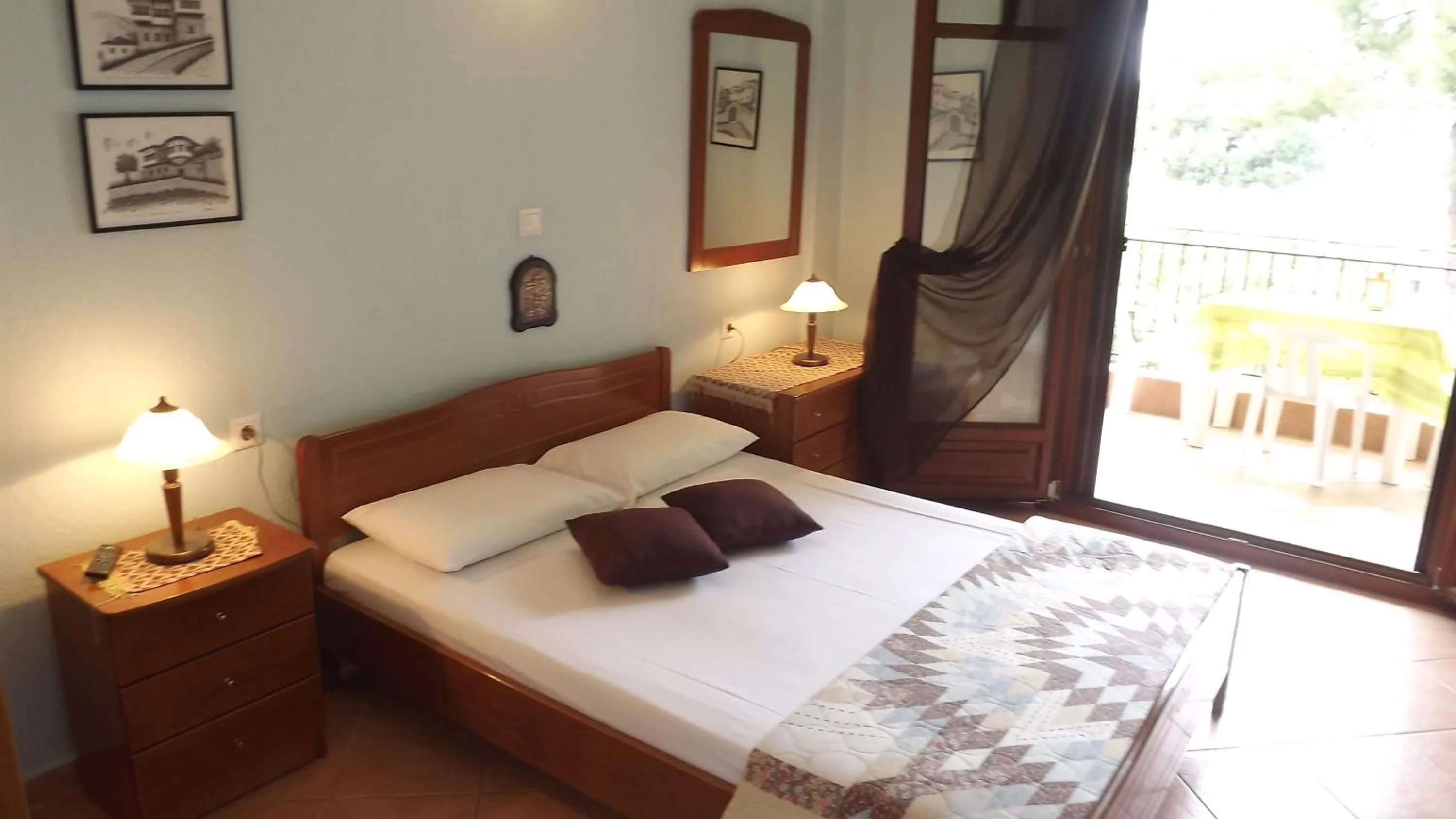 Bed in Pefka Studios & Apartments