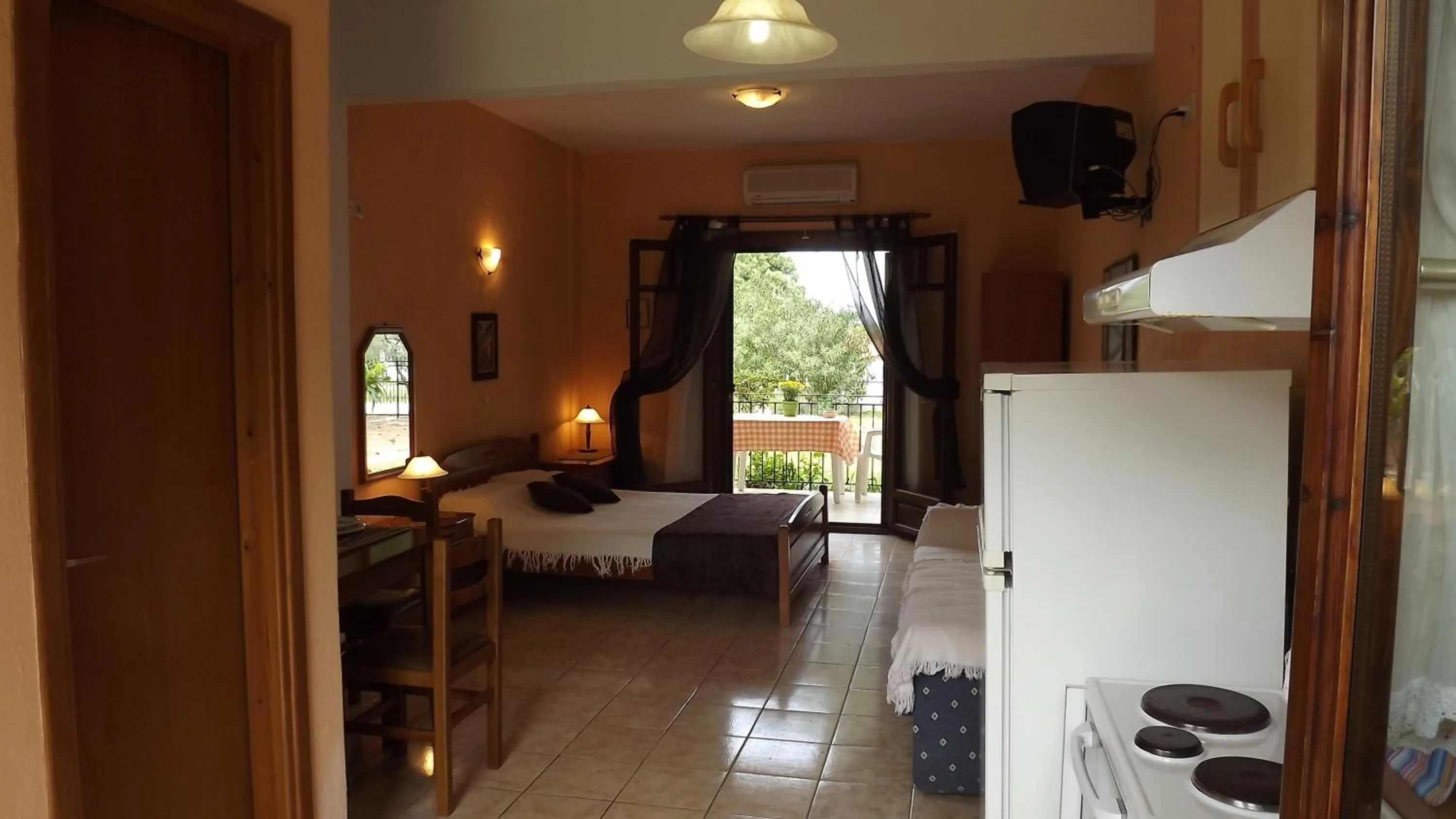 Photo of the whole room, Bed in Pefka Studios & Apartments