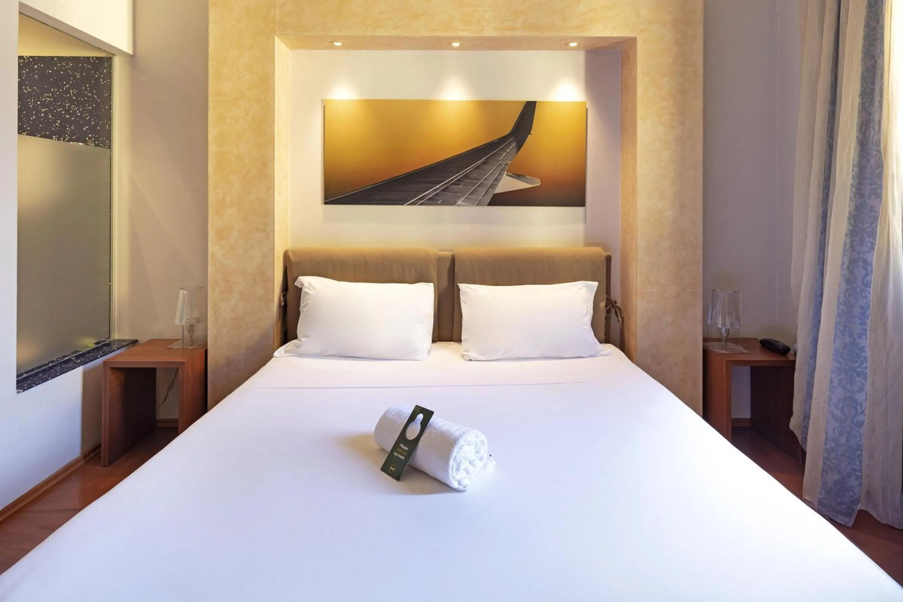 Photo of the whole room, Bed in B&B HOTEL Malpensa Lago Maggiore