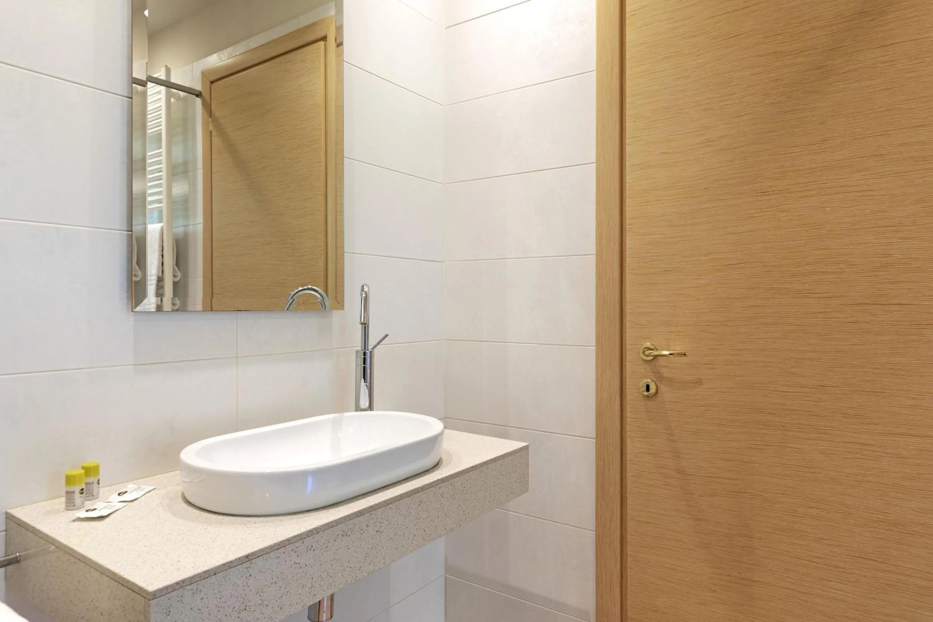 Photo of the whole room in B&B HOTEL Malpensa Lago Maggiore