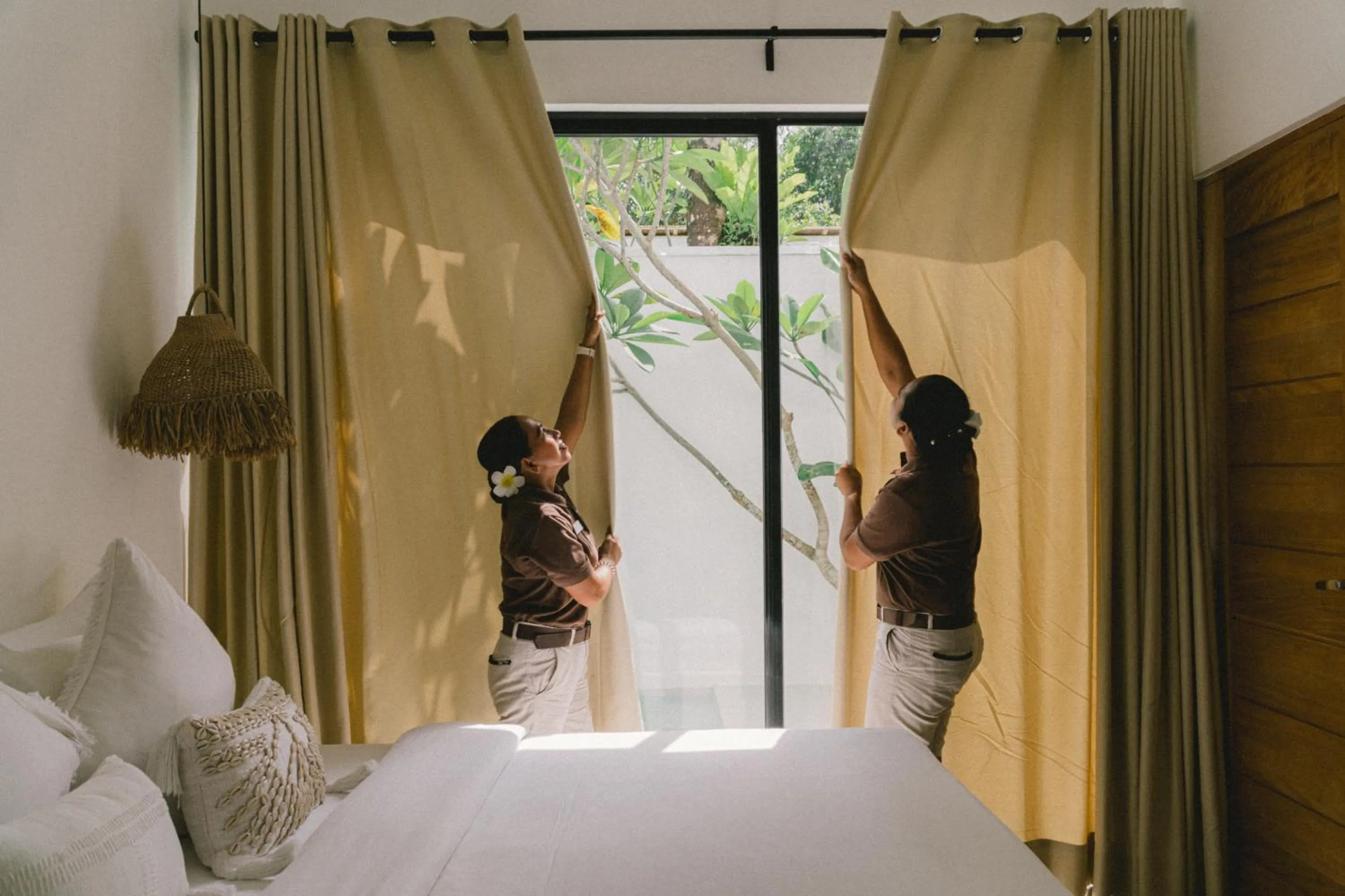 Staff, Bed in Bahala Na Villas