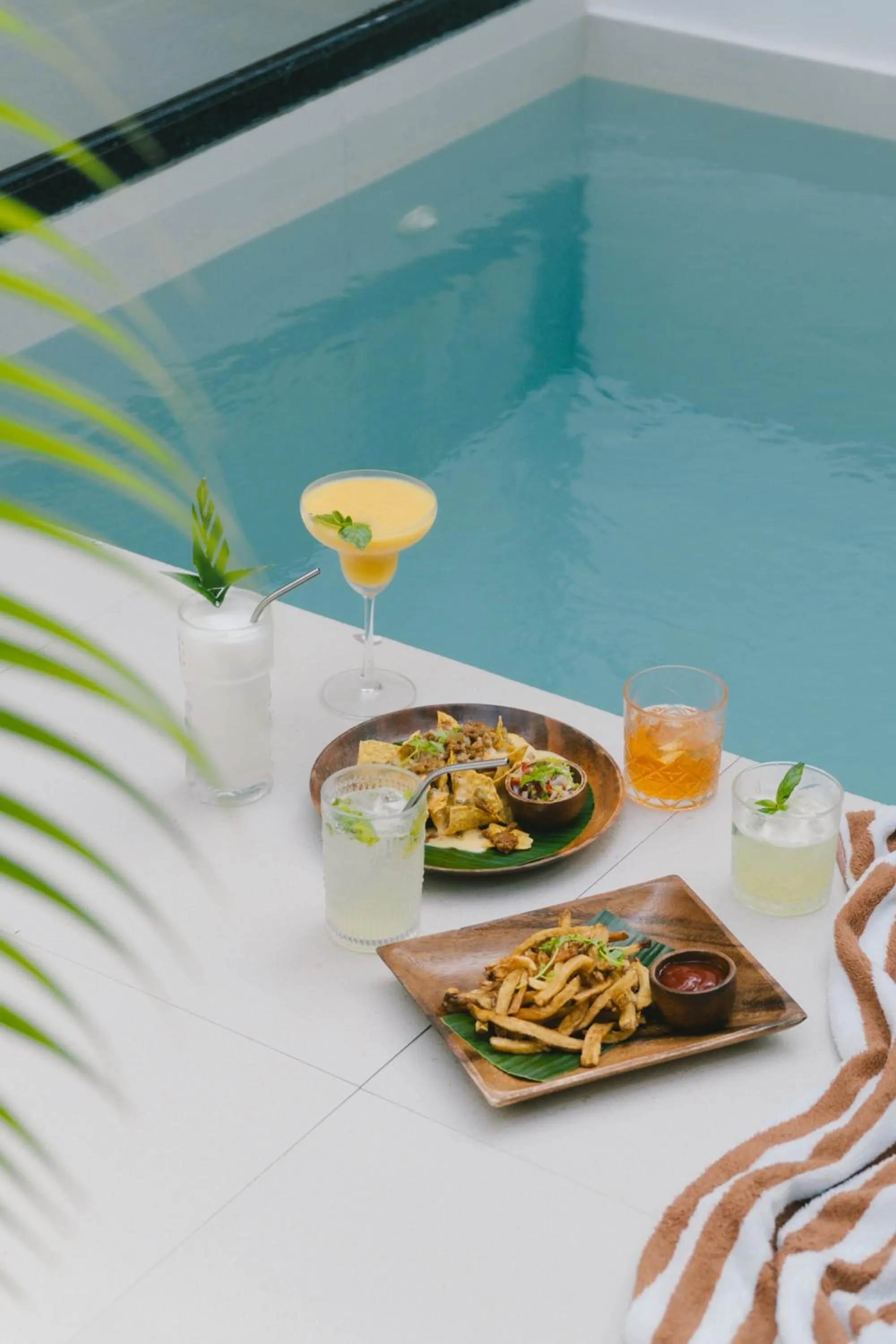 Restaurant/places to eat in Bahala Na Villas