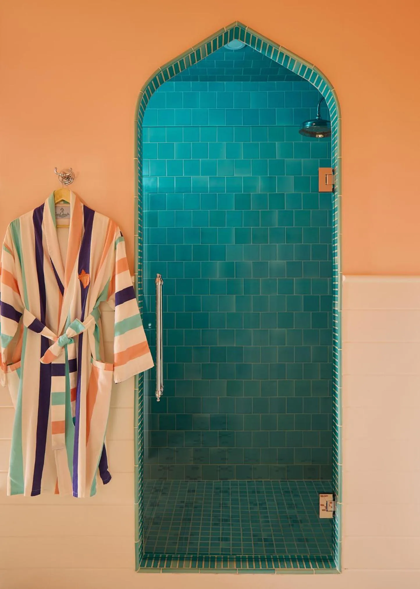 Shower in Coral Sands Inn & Cottages