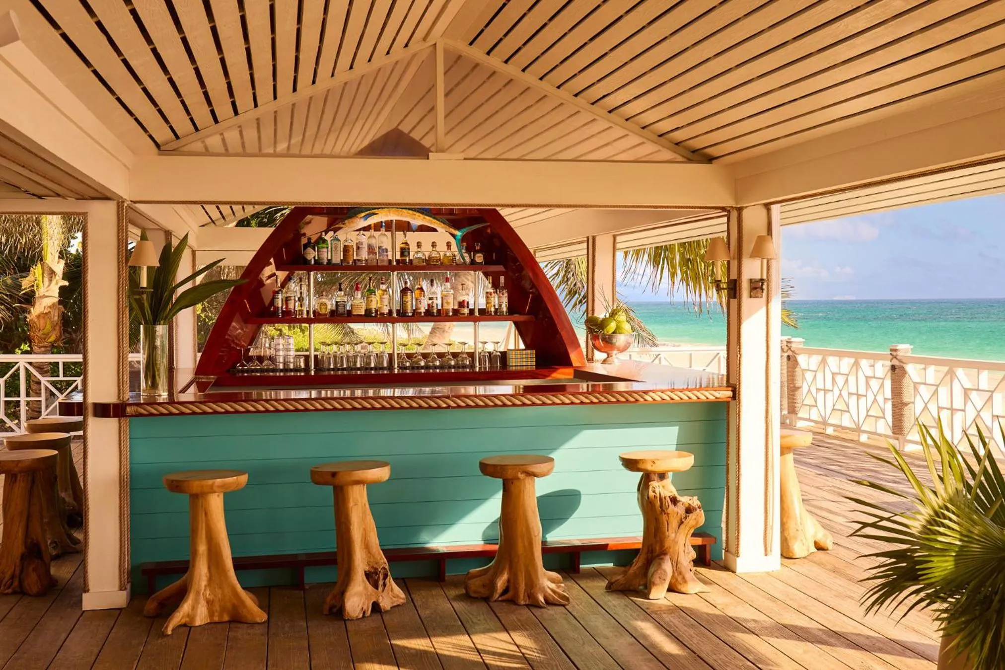 Restaurant/places to eat in Coral Sands Inn & Cottages