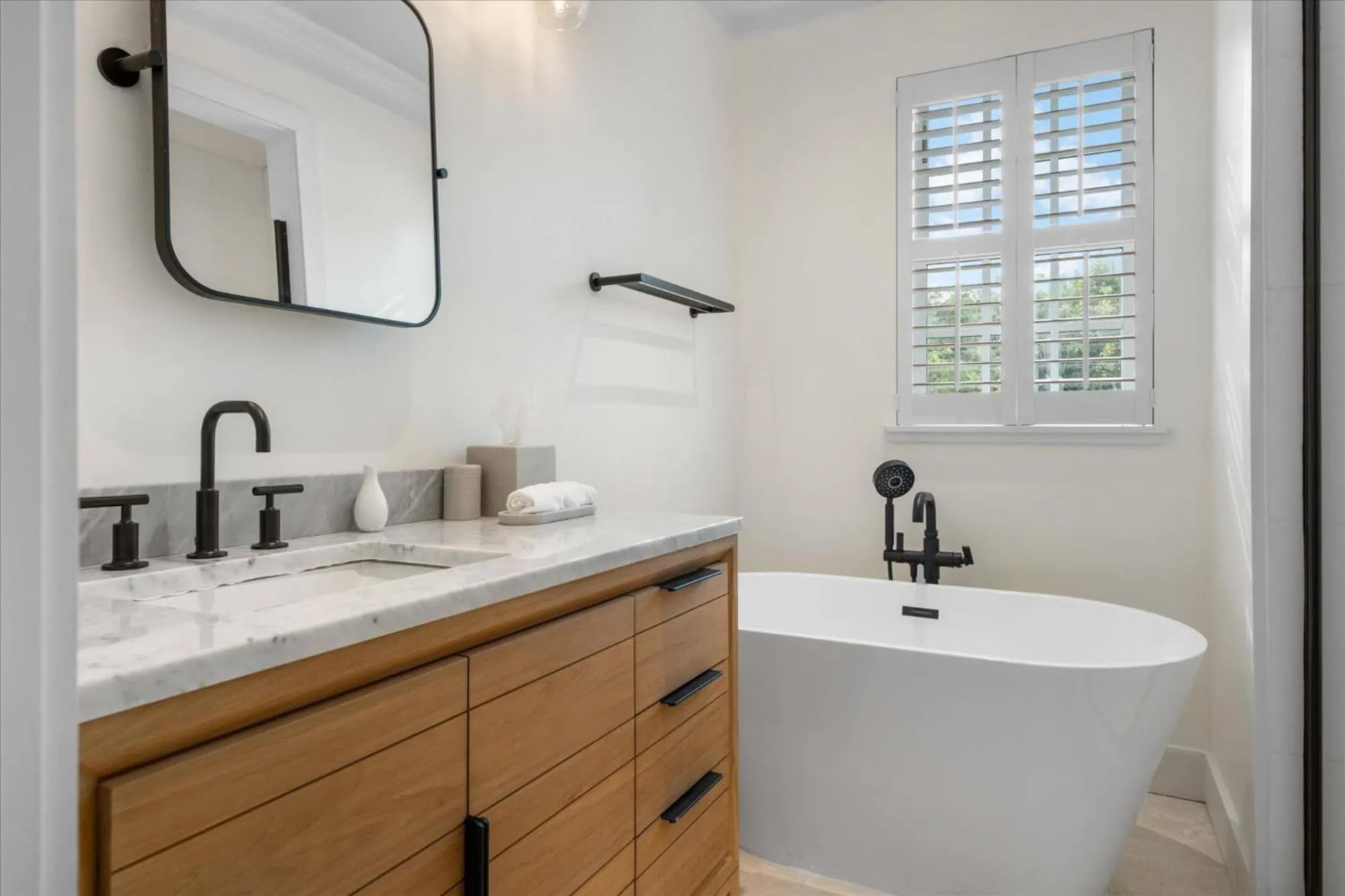 Bathroom in Pink Sands Resort