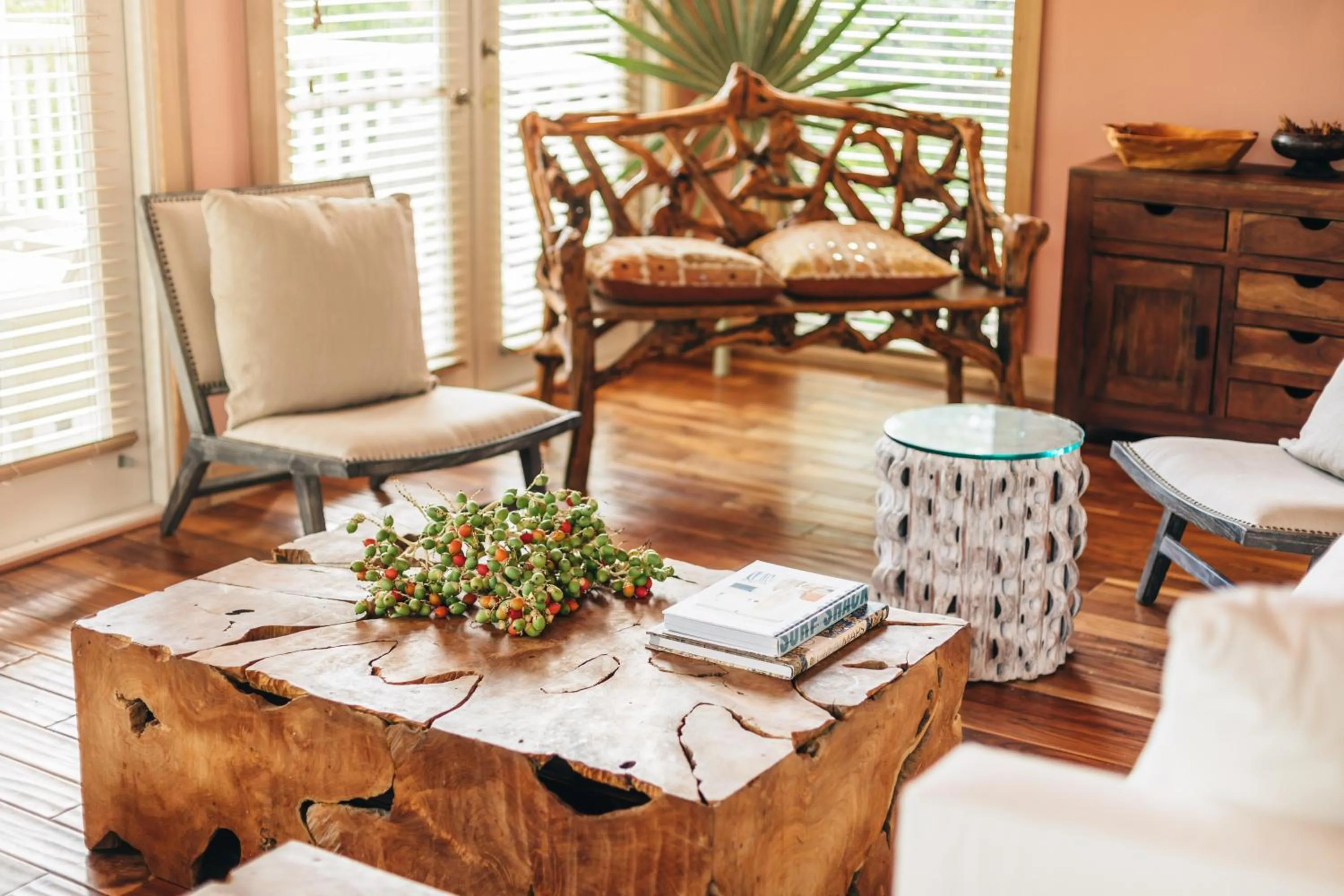 Living room in Pink Sands Resort