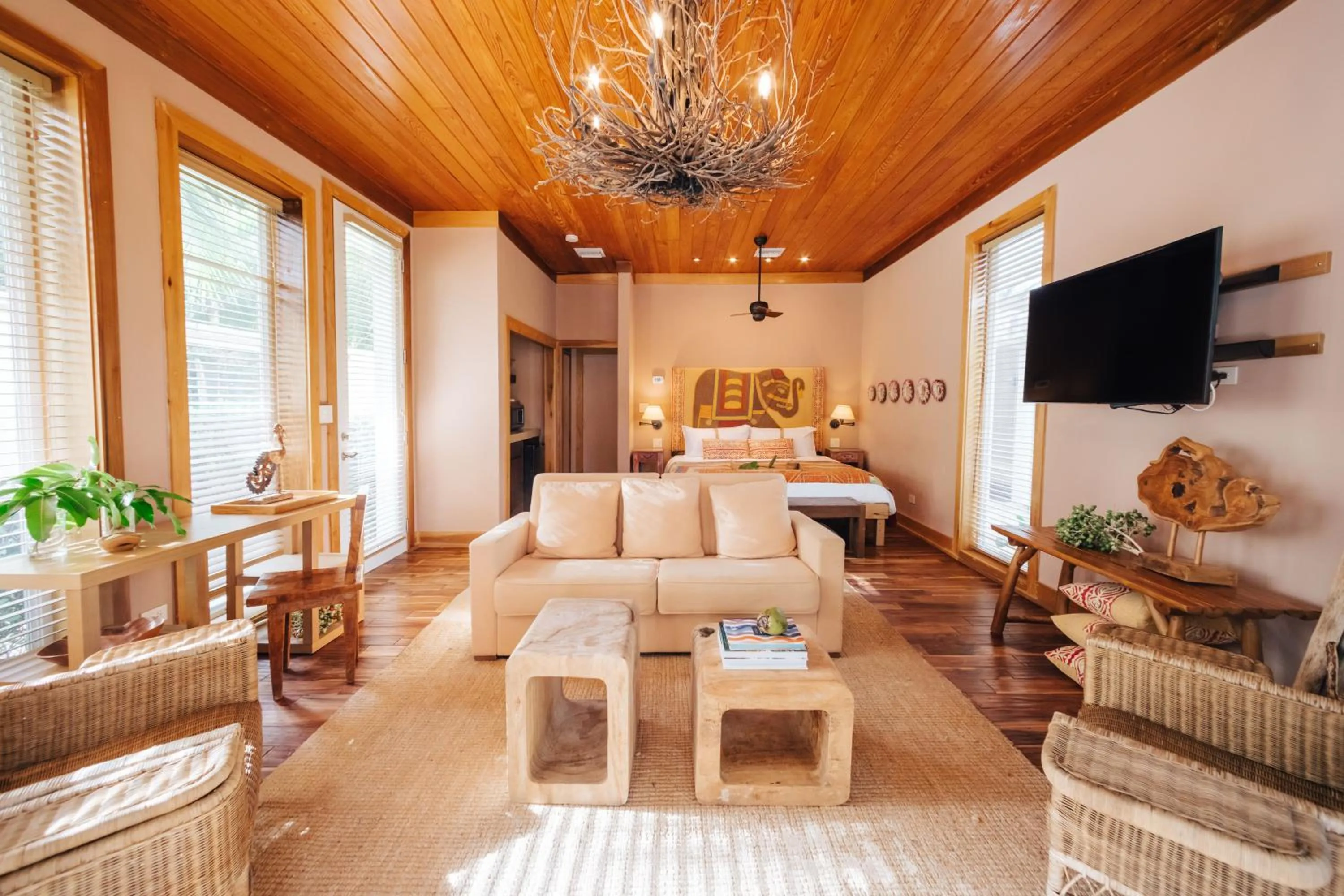 Photo of the whole room in Pink Sands Resort