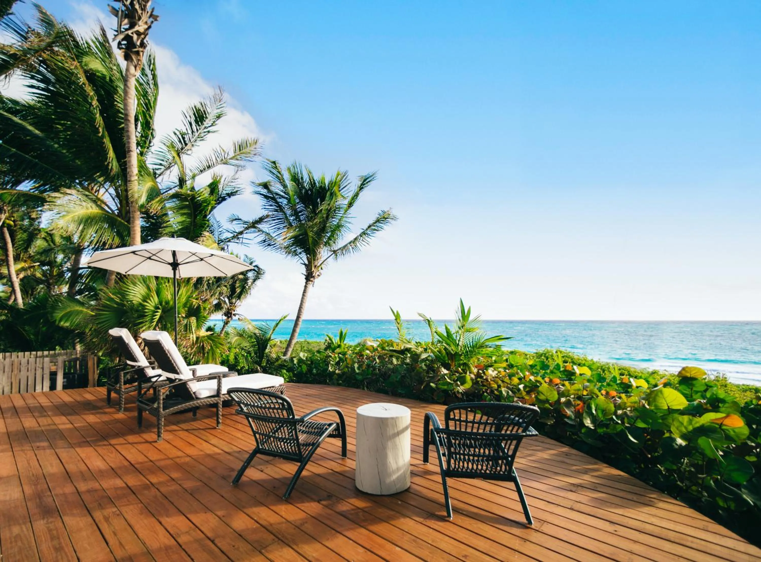 Balcony/Terrace in Pink Sands Resort