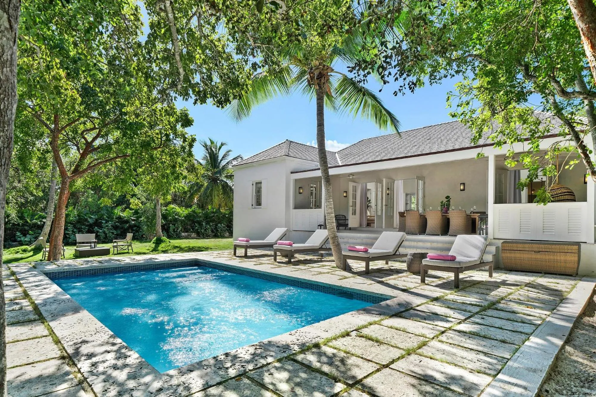 Swimming pool in Pink Sands Resort