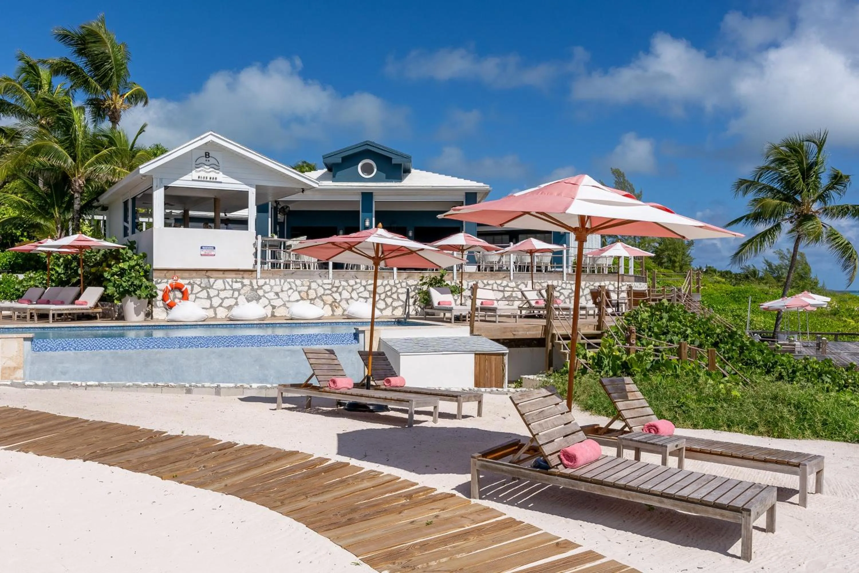 Restaurant/places to eat in Pink Sands Resort