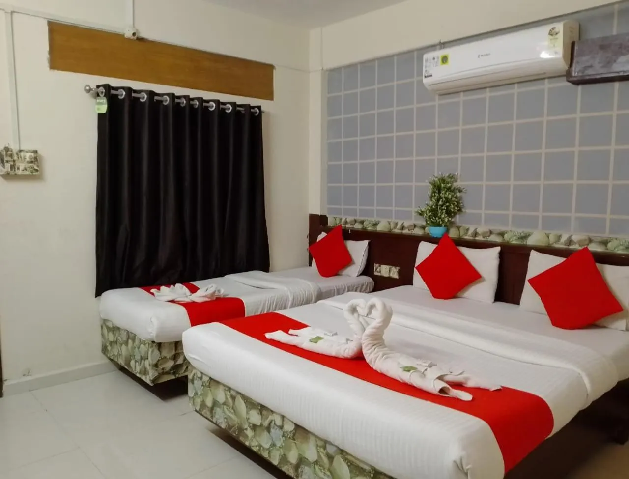 Bedroom, Bed in Hotel Nawanagar Residency
