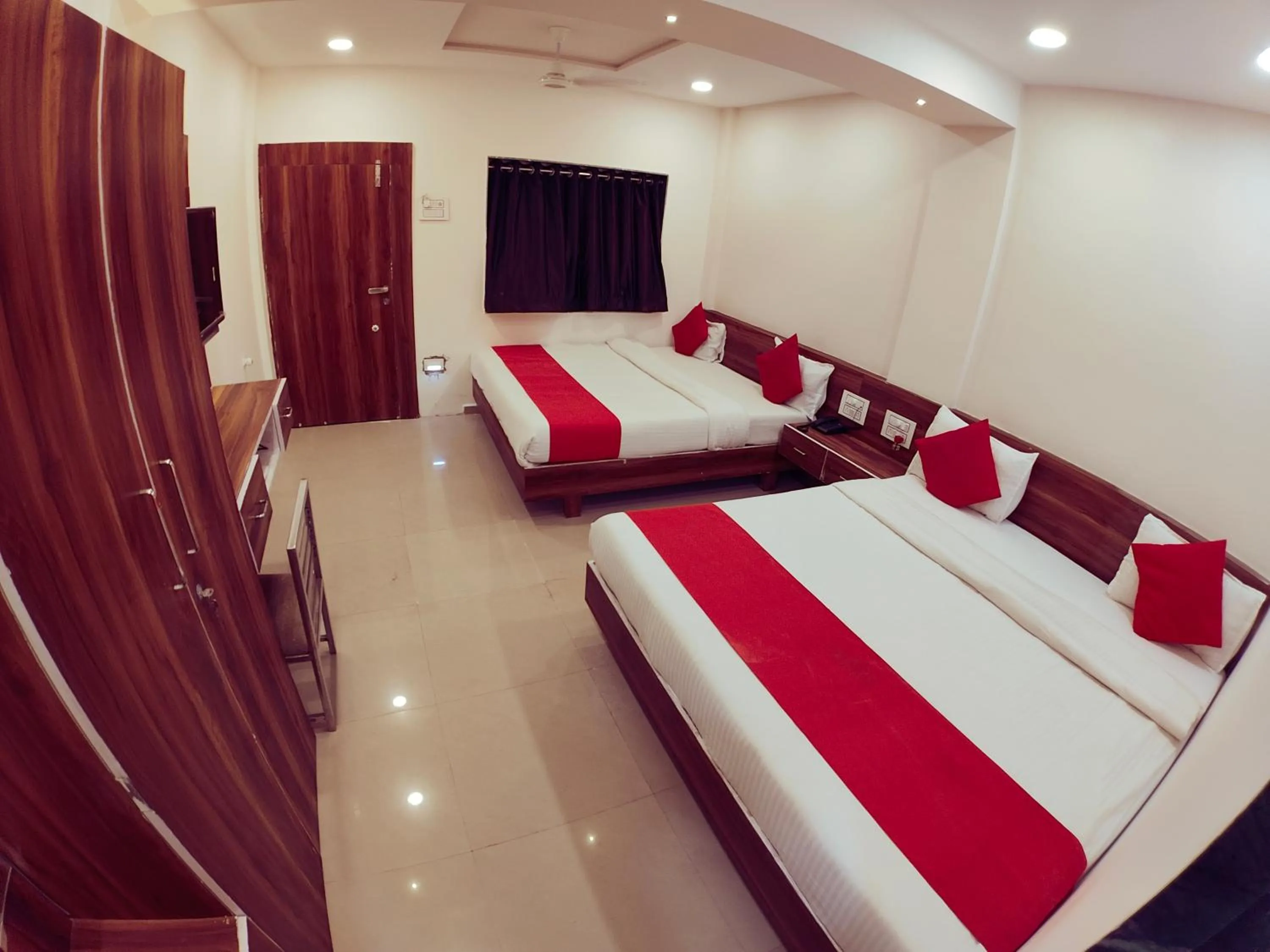 Bed in Hotel Nawanagar Residency