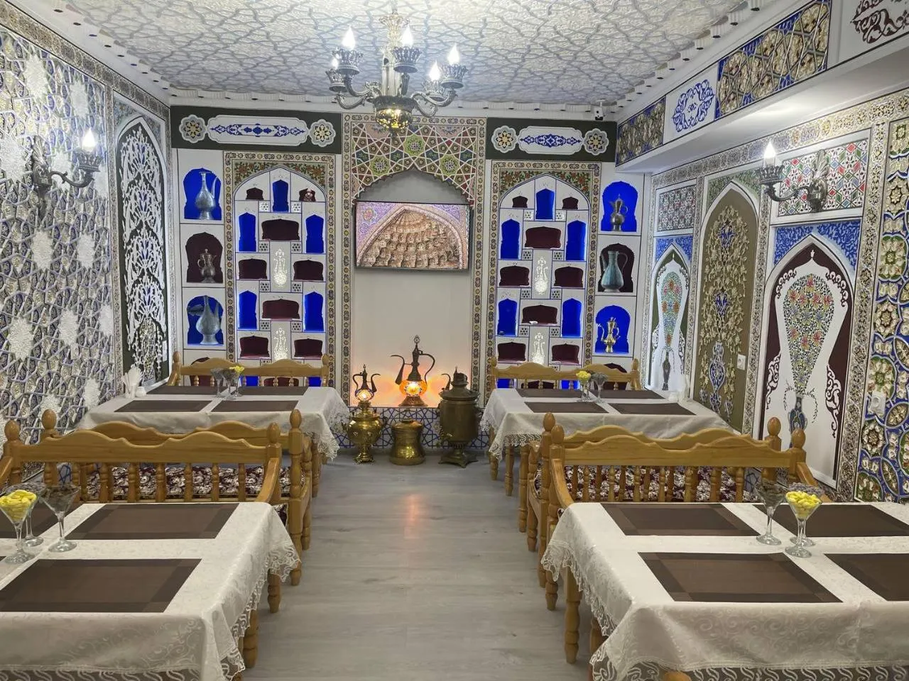 Restaurant/places to eat in Sahar Boutique Hotel