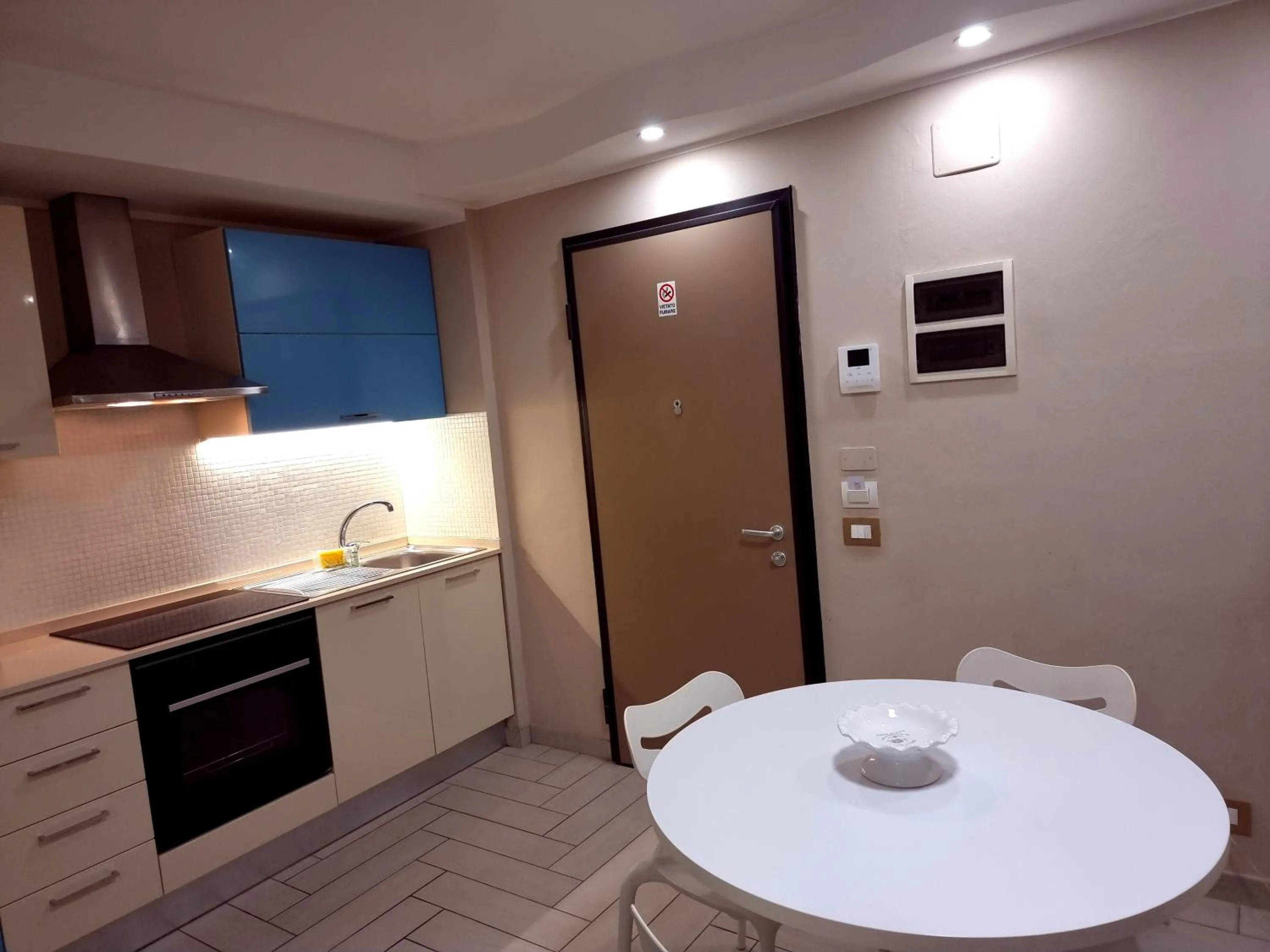 Kitchen or kitchenette in Nero D'Avorio Apartments