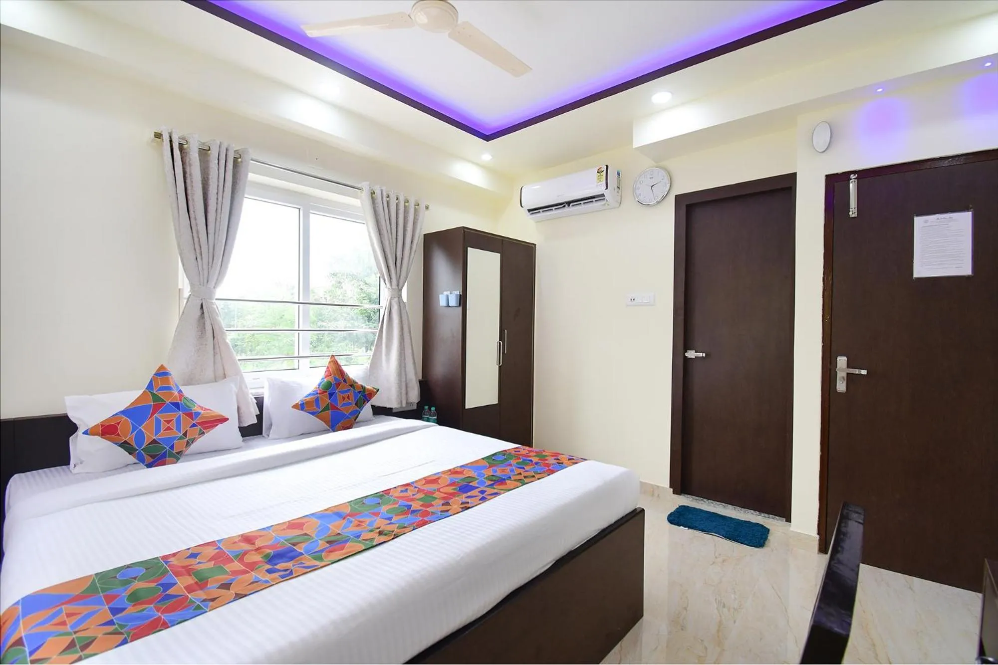 Bedroom, Bed in FabHotel Anchorage Inn - Nr Axis Mall