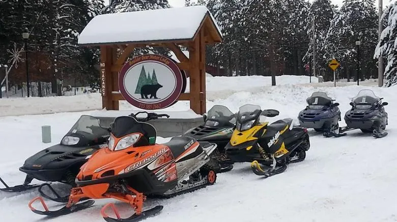 Winter in Boulder Bear Motor Lodge