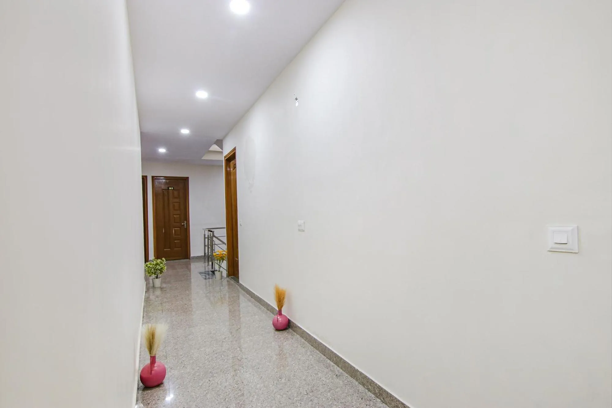 Lobby or reception in Via HC South Crown