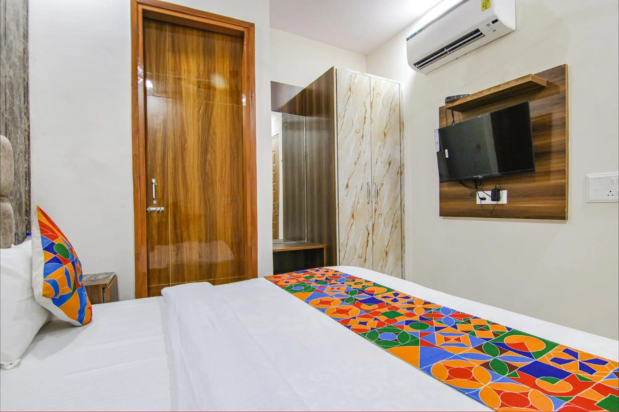 Bed in Via HC South Crown